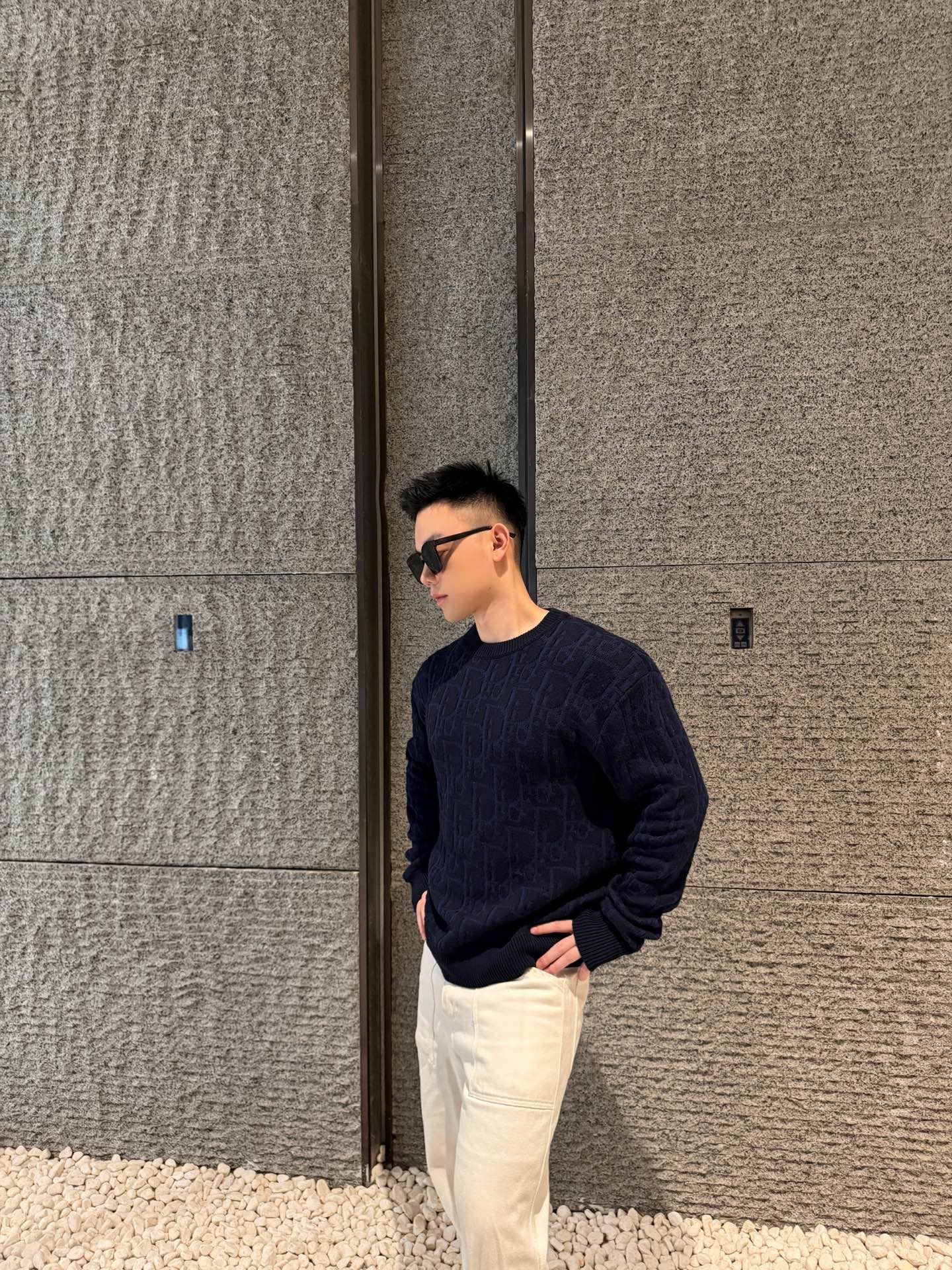 DIOR 26FW棉质混纺提花LOGO标识针织衫 ●正品17500购入开发 ●40支双股精疏棉混纺纱线 ●采用日本进口(