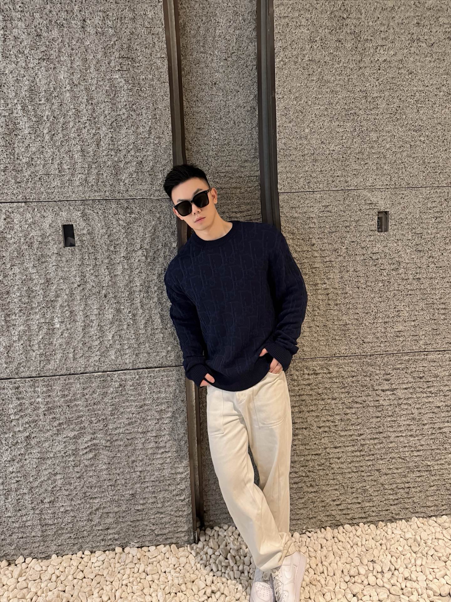 DIOR 26FW棉质混纺提花LOGO标识针织衫 ●正品17500购入开发 ●40支双股精疏棉混纺纱线 ●采用日本进口(