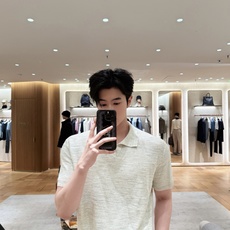 Loro Piana 26FW Savan桑蚕丝毛衣短袖Polo衫 ●正品11700购入开发 ●亚麻蚕丝混纺毛料 ●采用 Loro Piana 26FW Savan桑蚕丝毛衣短袖Polo衫 ●正品11700购入开发 ●亚麻蚕丝混纺毛料 ●采用