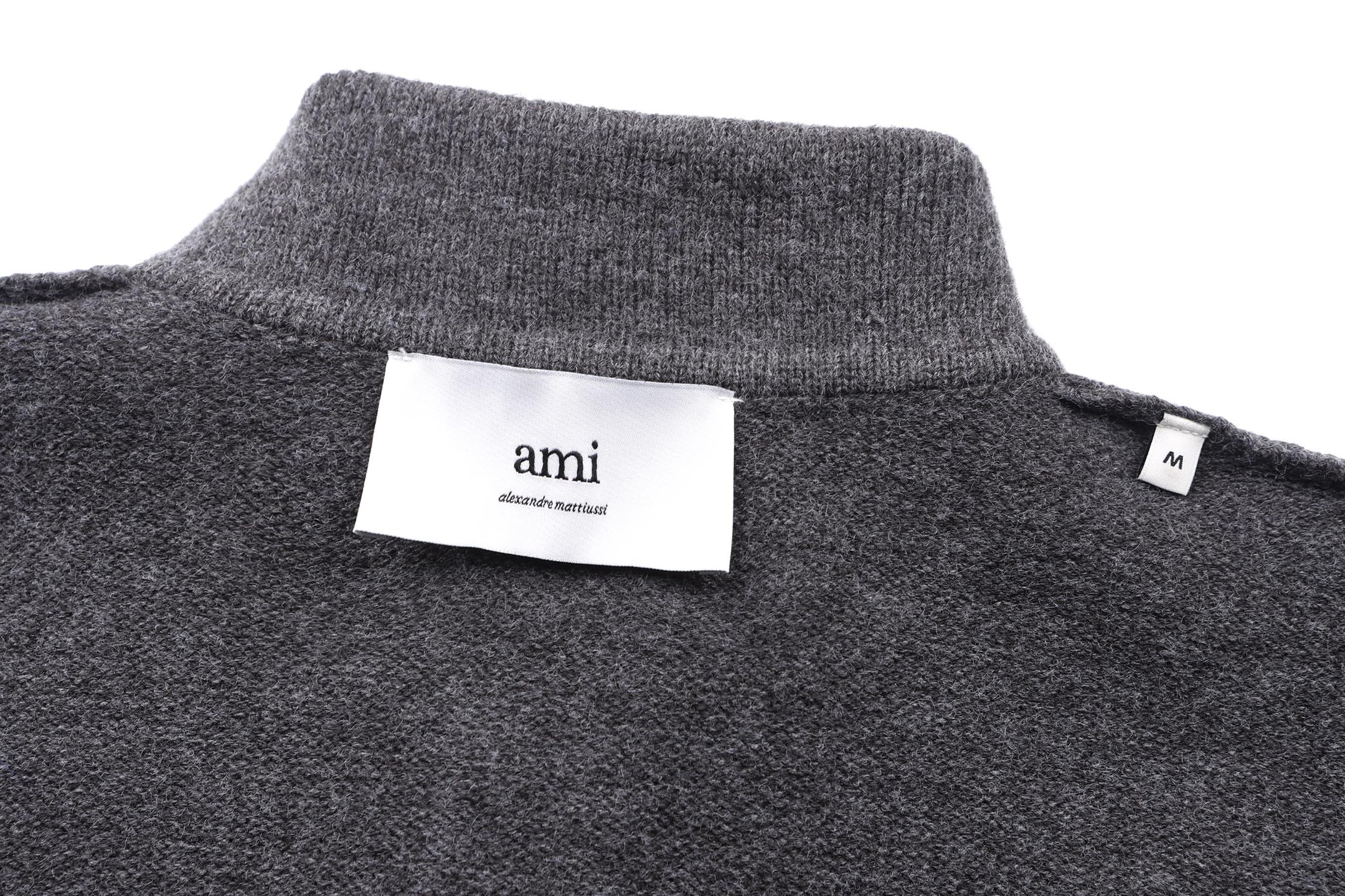 Ami Paris 26FW羊毛爱心Logo标识毛衣Polo衫 ●正品4900购入开发 ●超级羊驼毛混纺纱线 ●采用进口