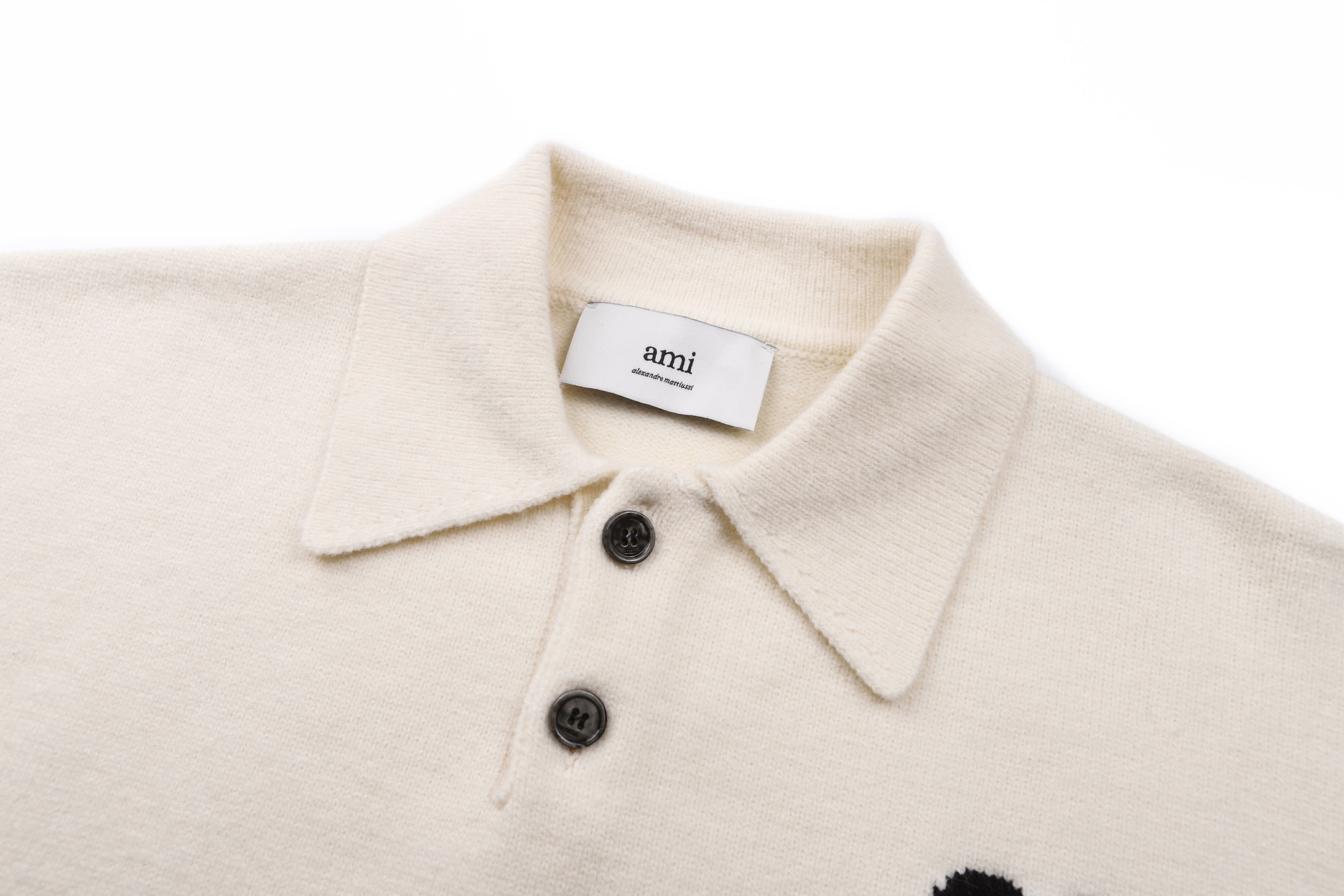 Ami Paris 26FW羊毛爱心Logo标识毛衣Polo衫 ●正品4900购入开发 ●超级羊驼毛混纺纱线 ●采用进口