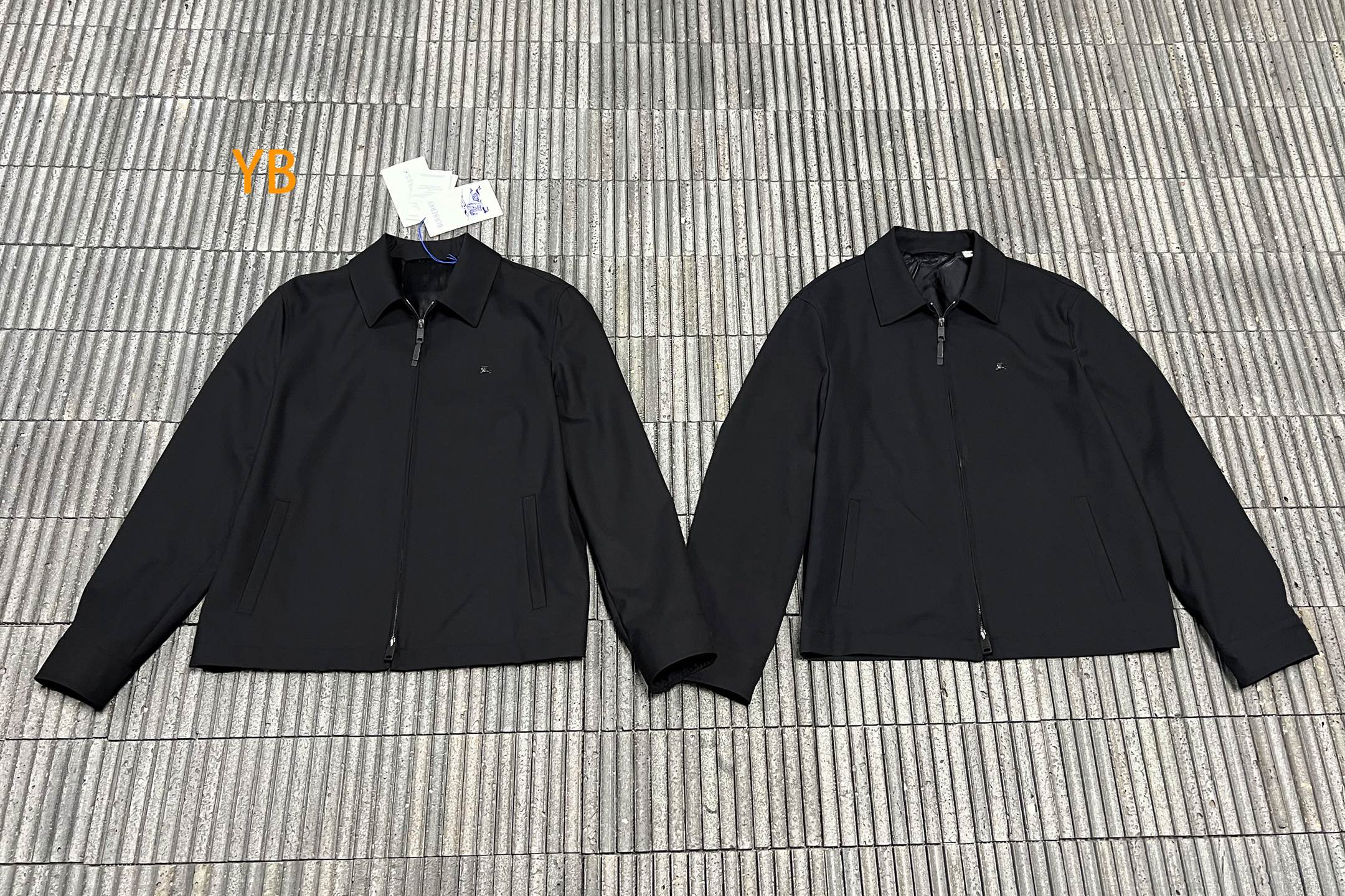 BURBERRY 26SS刺绣徽标Bloomsbury运动外套 ●正品18200购入开发 ●羊毛人棉混纺西装面料310克