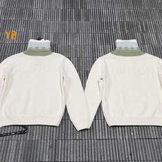 LOUIS VUITTON 26SS皮革标识嵌花运动衫毛衣 ●正品23600购入开发 ●美利奴羊毛混纺纱线 ●采用日本进 LOUIS VUITTON 26SS皮革标识嵌花运动衫毛衣 ●正品23600购入开发 ●美利奴羊毛混纺纱线 ●采用日本进
