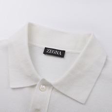 ZEGNA 刺绣标识棉质针织Polo衫 ●正品7900购入开发 ●40支棉纱羊毛混纺双股纱线 ●采用德国进口(SOTO) ZEGNA 刺绣标识棉质针织Polo衫 ●正品7900购入开发 ●40支棉纱羊毛混纺双股纱线 ●采用德国进口(SOTO)
