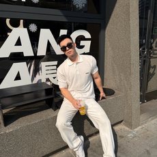 ZEGNA 刺绣标识棉质针织Polo衫 ●正品7900购入开发 ●40支棉纱羊毛混纺双股纱线 ●采用德国进口(SOTO) ZEGNA 刺绣标识棉质针织Polo衫 ●正品7900购入开发 ●40支棉纱羊毛混纺双股纱线 ●采用德国进口(SOTO)