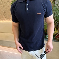 ZEGNA 刺绣标识棉质针织Polo衫 ●正品7900购入开发 ●40支棉纱羊毛混纺双股纱线 ●采用德国进口(SOTO) ZEGNA 刺绣标识棉质针织Polo衫 ●正品7900购入开发 ●40支棉纱羊毛混纺双股纱线 ●采用德国进口(SOTO)