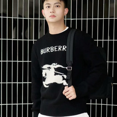 BURBERRY 24FW骑士提花Logo羊毛混纺针织衫 ●正品11275购入开发 ●羊毛澳羊绒混纺纱线 ●采用日本进口 BURBERRY 24FW骑士提花Logo羊毛混纺针织衫 ●正品11275购入开发 ●羊毛澳羊绒混纺纱线 ●采用日本进口