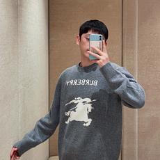 BURBERRY 24FW骑士提花Logo羊毛混纺针织衫 ●正品11275购入开发 ●羊毛澳羊绒混纺纱线 ●采用日本进口 BURBERRY 24FW骑士提花Logo羊毛混纺针织衫 ●正品11275购入开发 ●羊毛澳羊绒混纺纱线 ●采用日本进口
