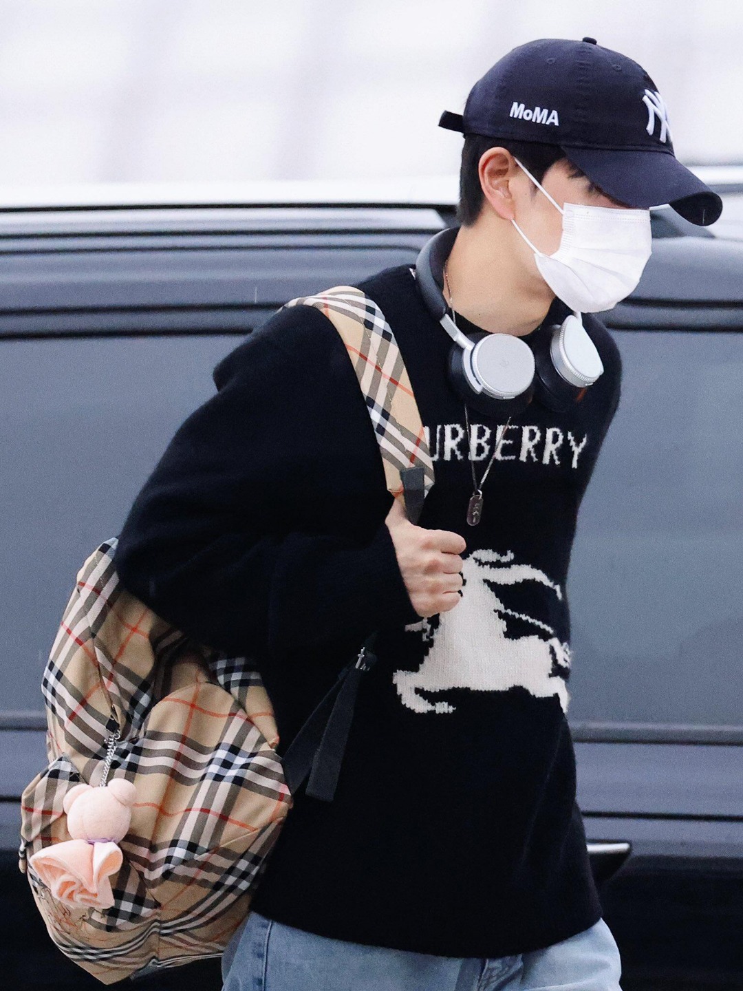 BURBERRY 24FW骑士提花Logo羊毛混纺针织衫 ●正品11275购入开发 ●羊毛澳羊绒混纺纱线 ●采用日本进口 BURBERRY 24FW骑士提花Logo羊毛混纺针织衫 ●正品11275购入开发 ●羊毛澳羊绒混纺纱线 ●采用日本进口