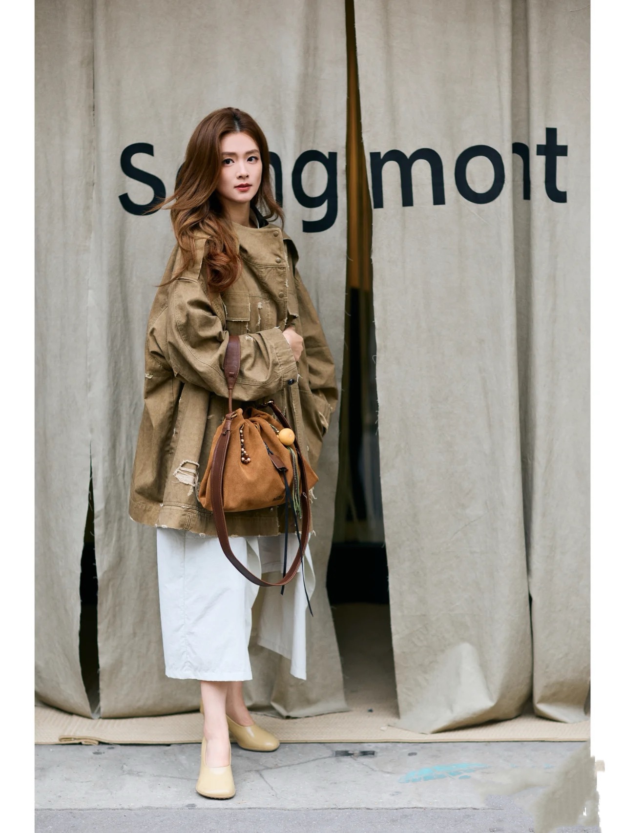 Songmont infuses narrative into handbag design, presenting a silhouette - Comprehensive 3