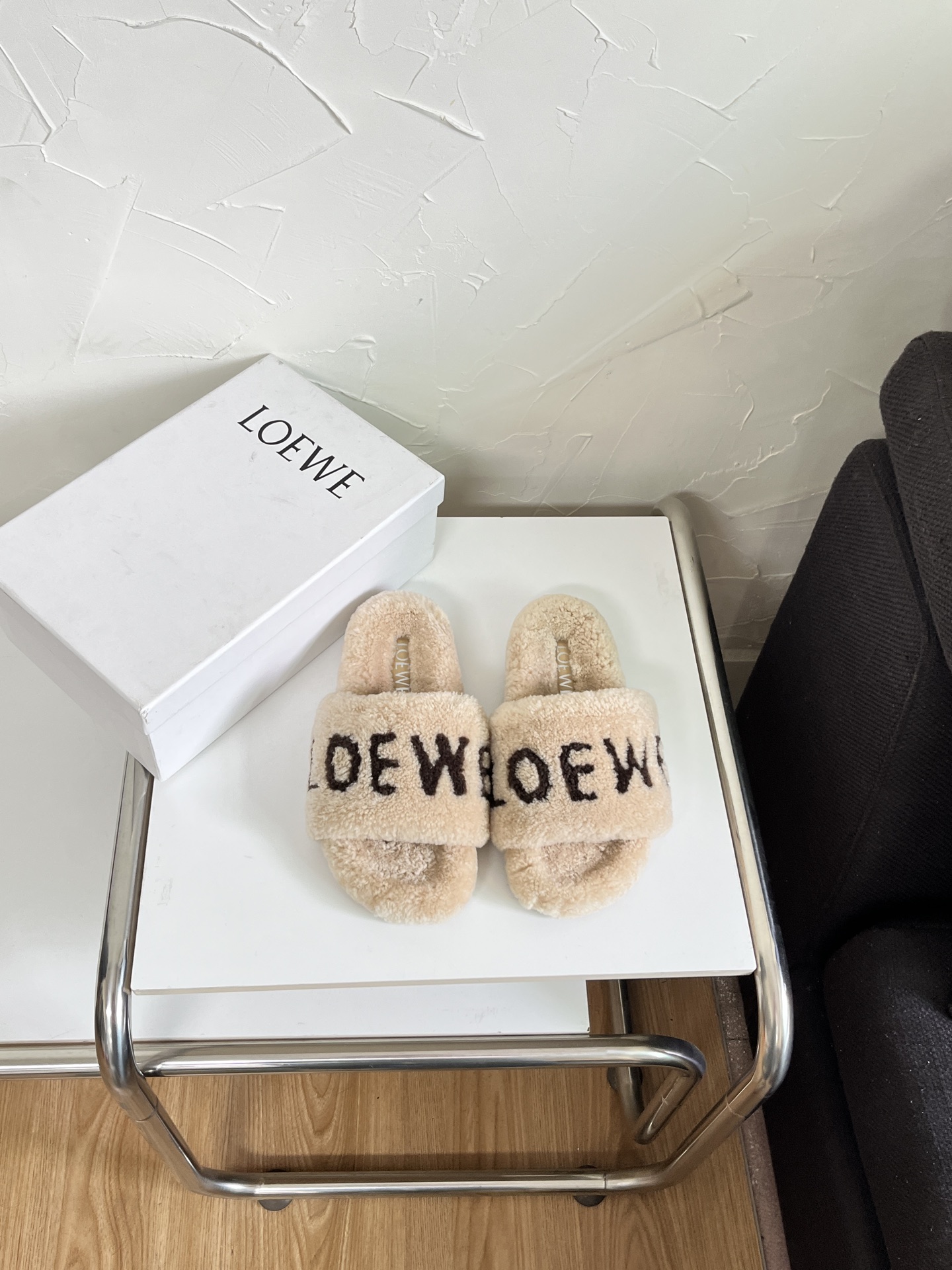 NO:562415,LOEWE, furry shoes and slippers, loewe, loewe, slippers19860909LOEWE罗意威,毛毛鞋拖鞋,loewe,loewe,slippers,Women's Shoes