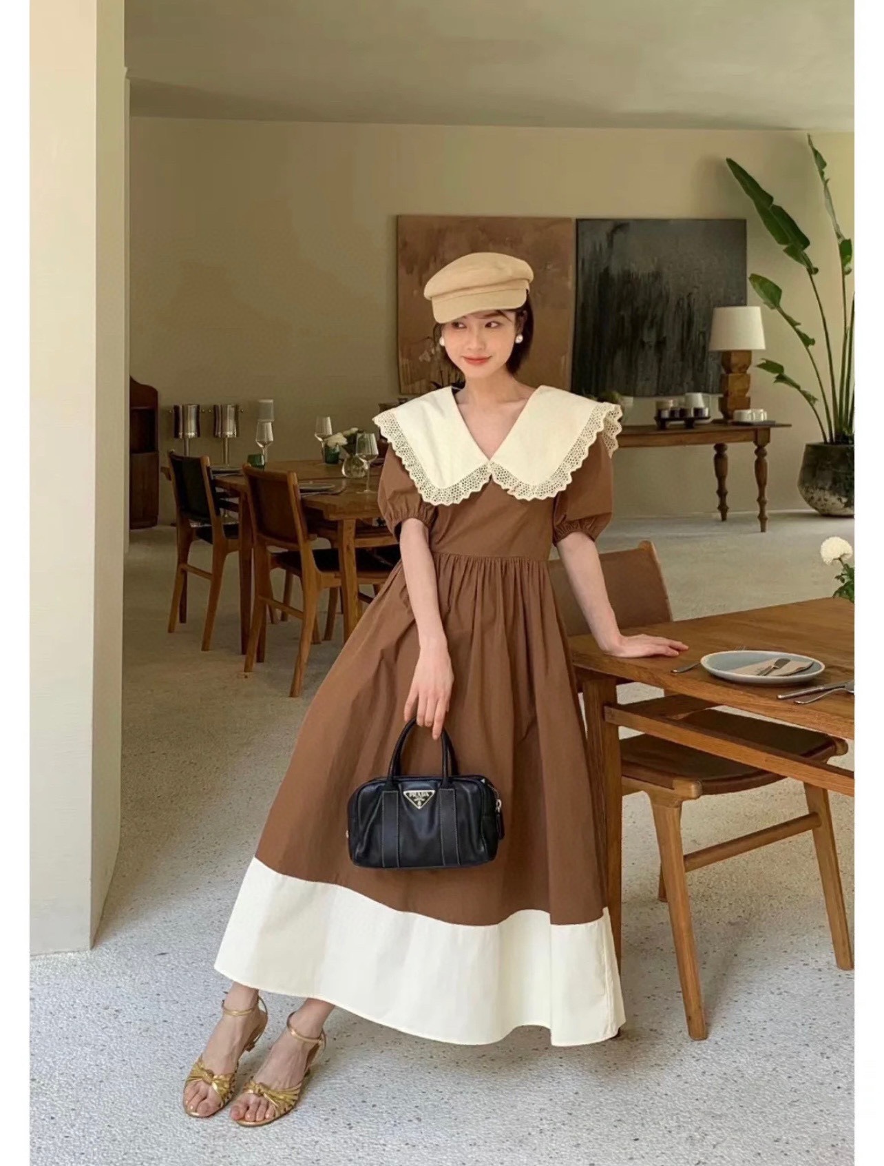 Upper body picture! Prada counter version secondhand Boston 1BA846 new style! Pradas Boston handbag is super cute, imported calfskin, and conspic