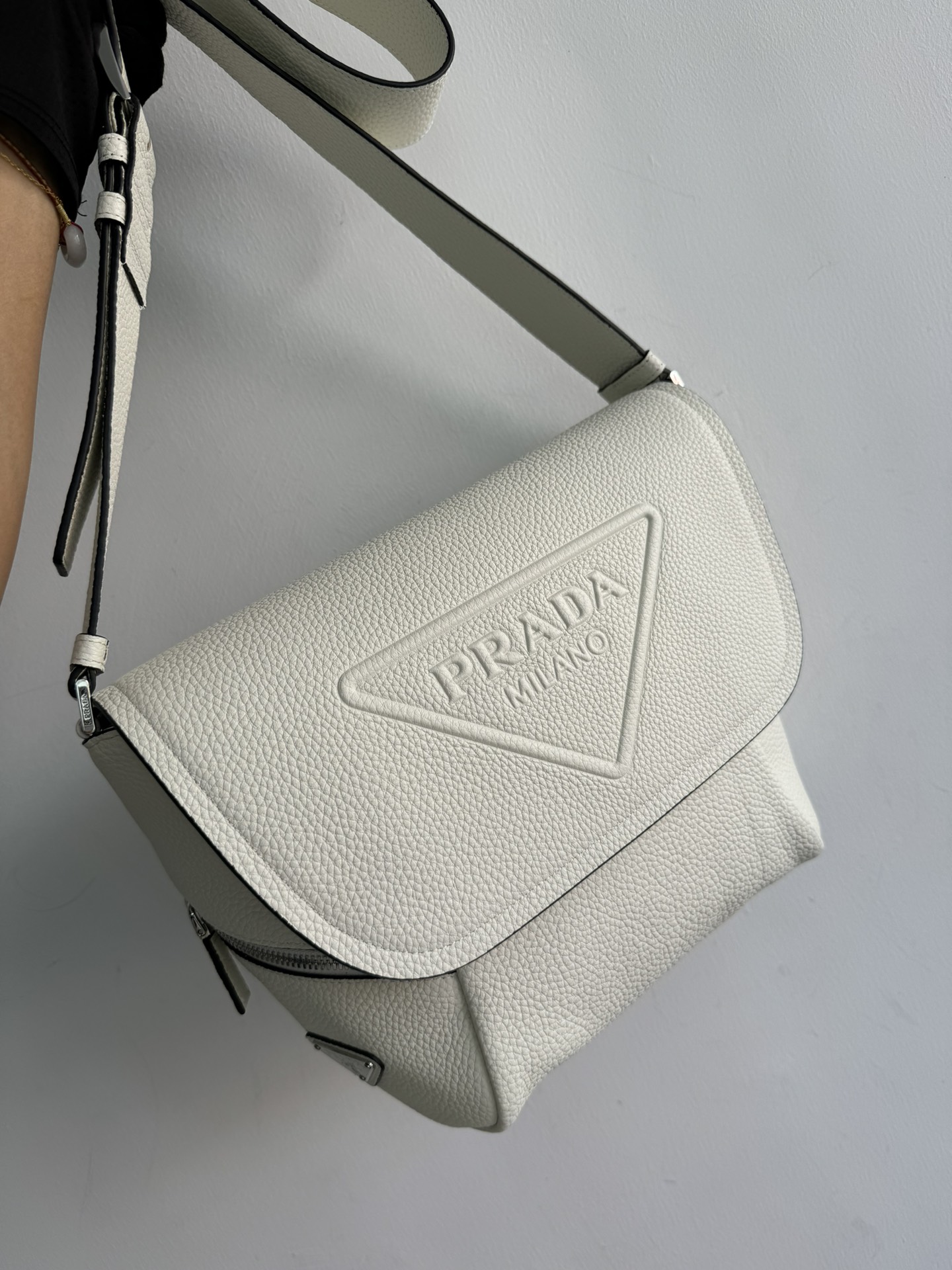 24 new messenger bag prada Prada official 2VD056