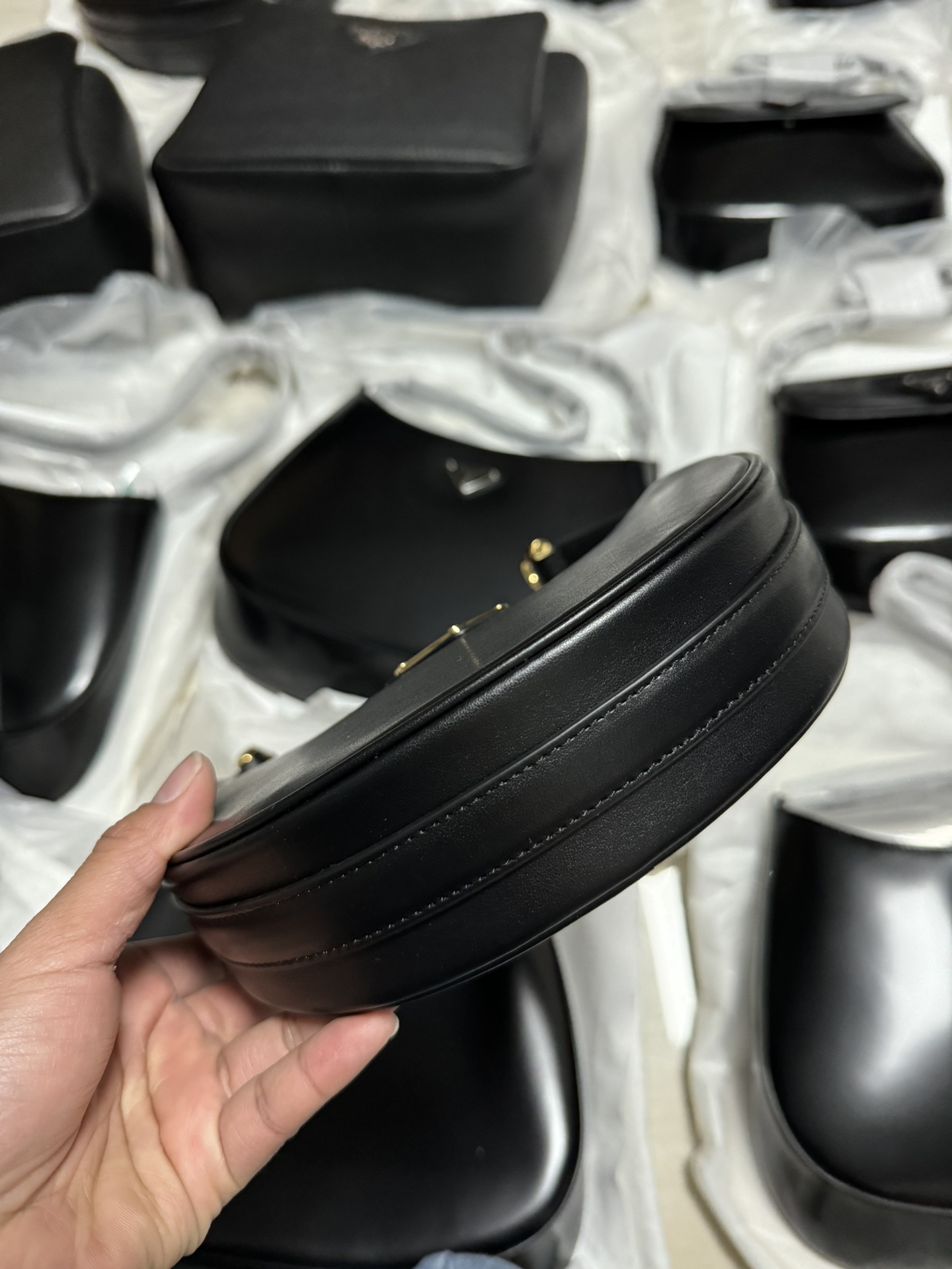 At the end of the year, a customer ordered Prada, and the actual delivery was takenThe quality is great