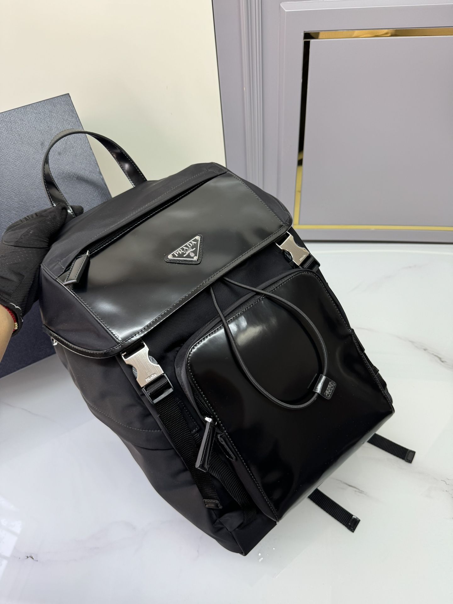 Prada Officially selling 2VZ135 bright/nylon fabric