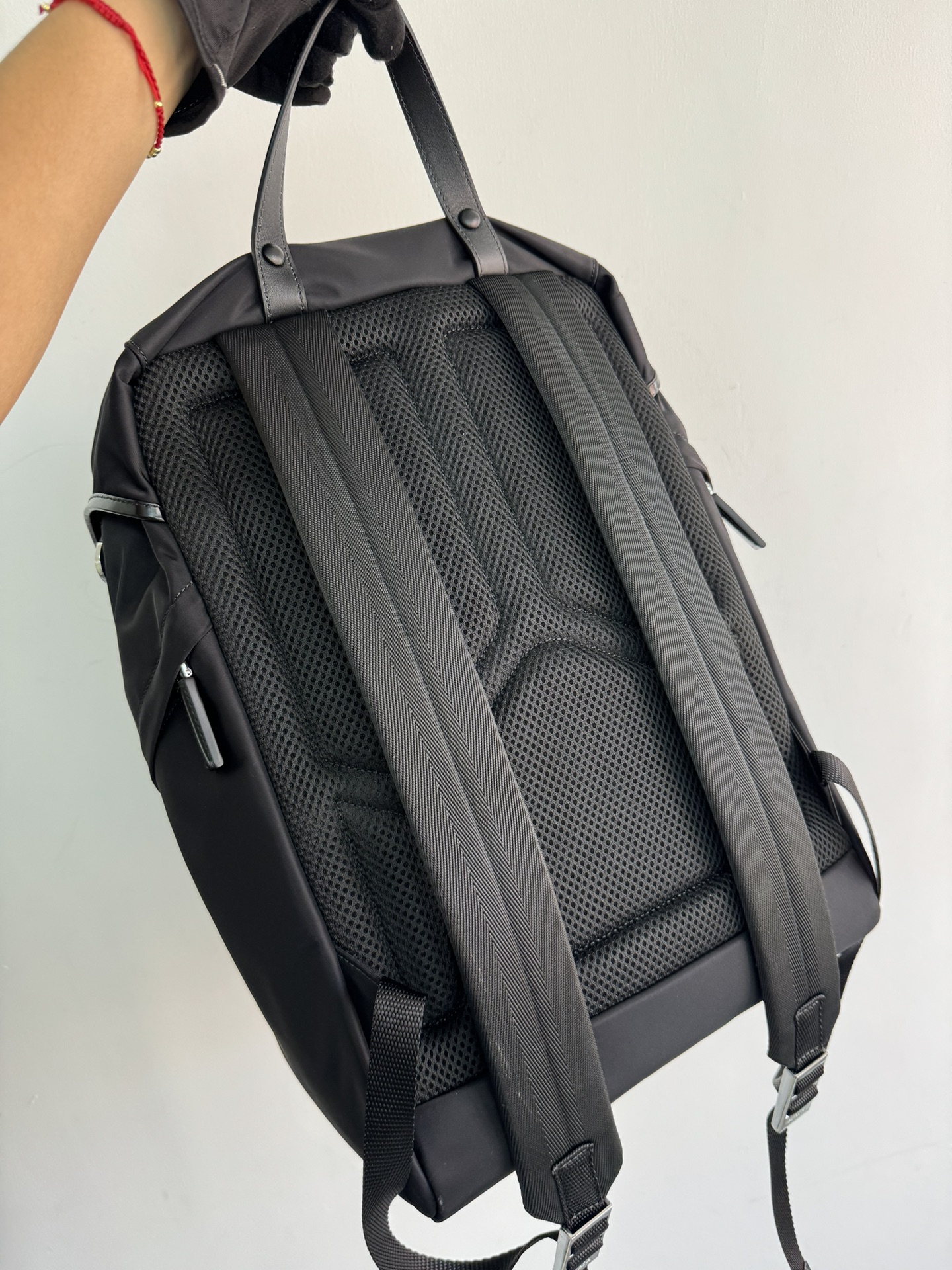 Prada Officially selling 2VZ135 bright/nylon fabric