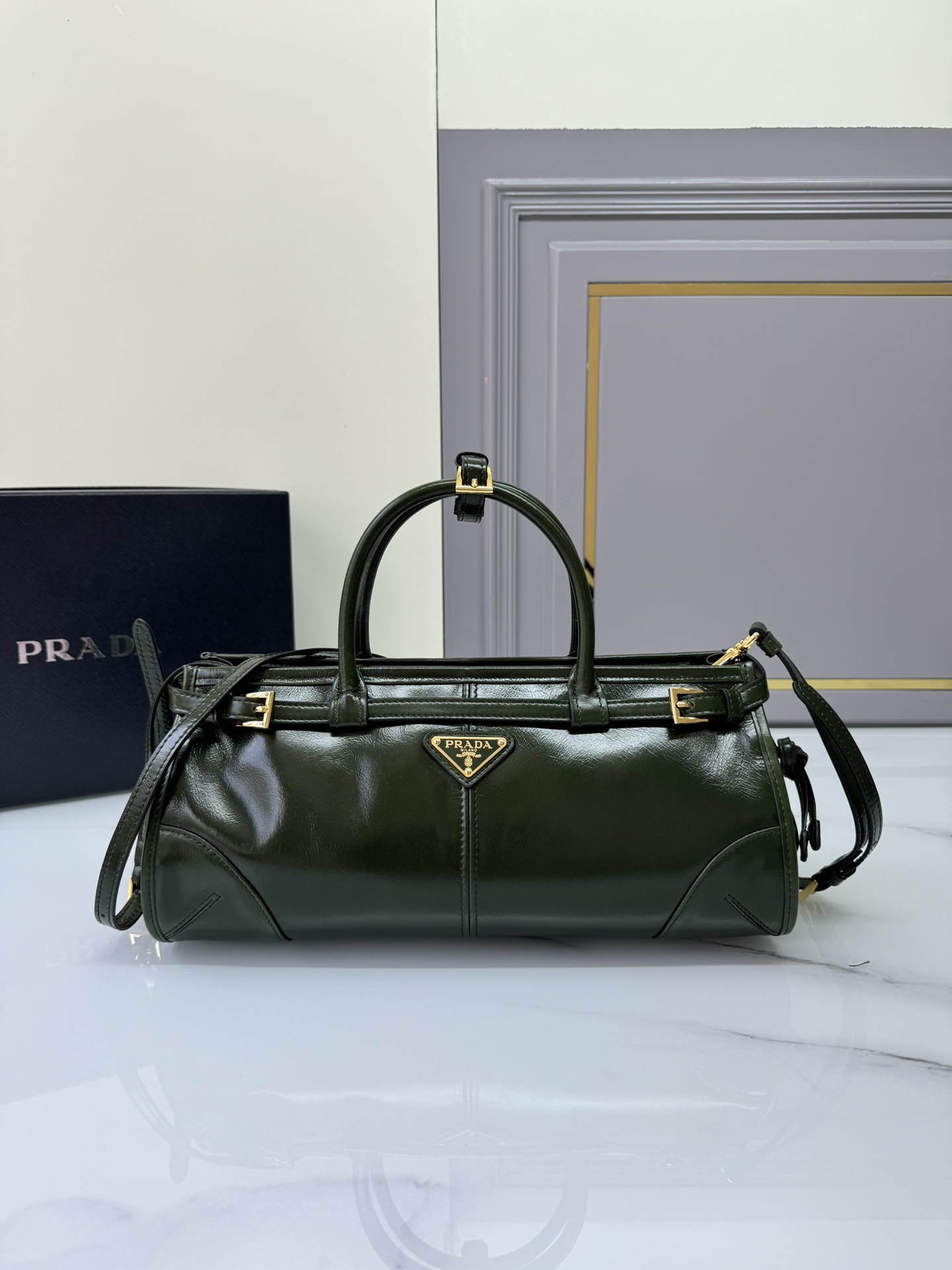 Prada 32cm short handle ready color