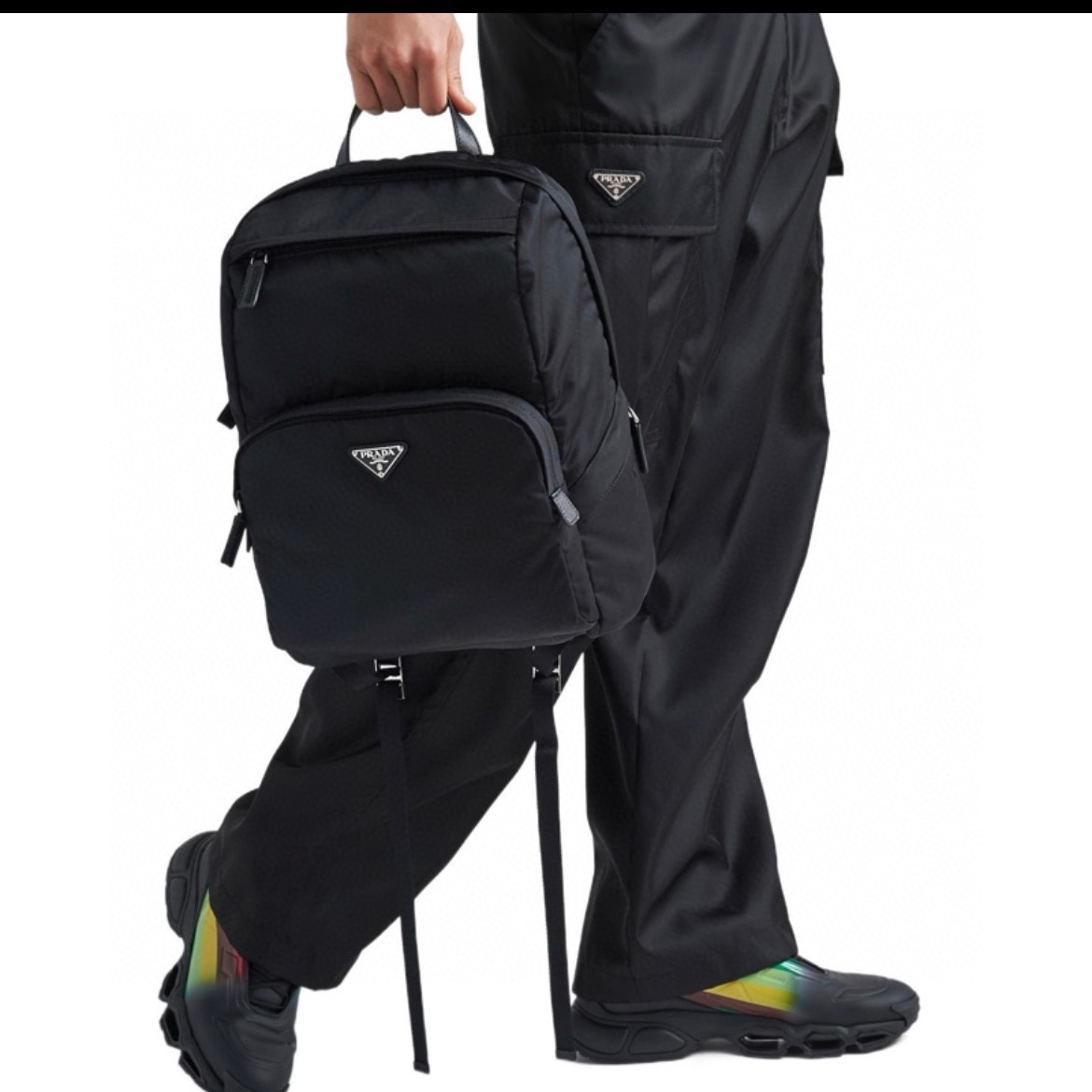 Prada Product _dl4qfrjkUYnM_0Aeicnq0Iv_B7IyFhk9pHW0BxA