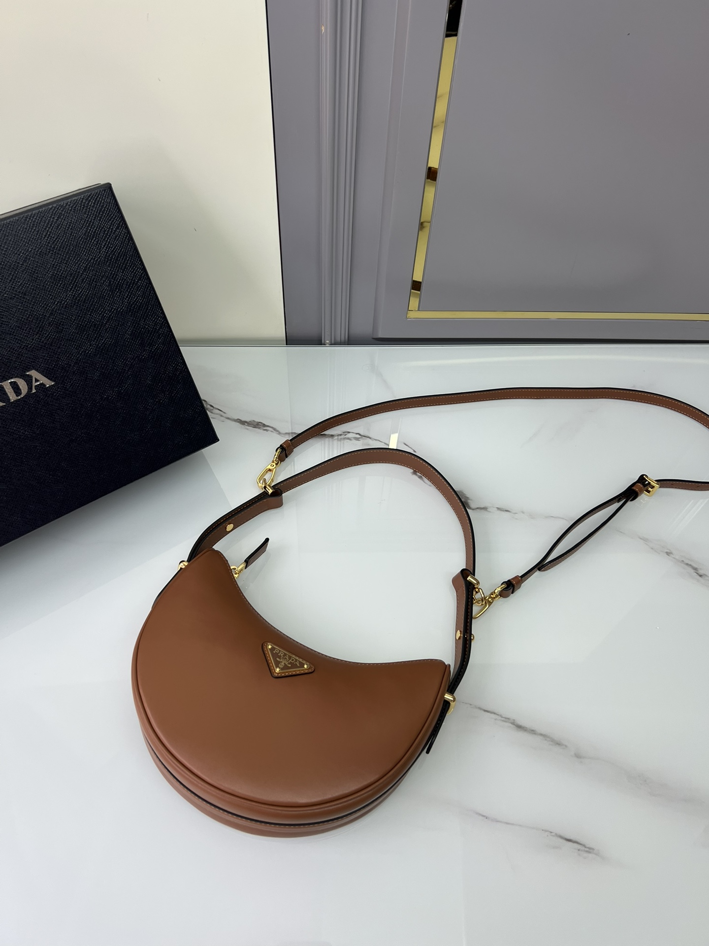 NO:920139,More details, Prada [price based on volume], prada19860909更多细节,普拉达【跑量价】,prada,Bag