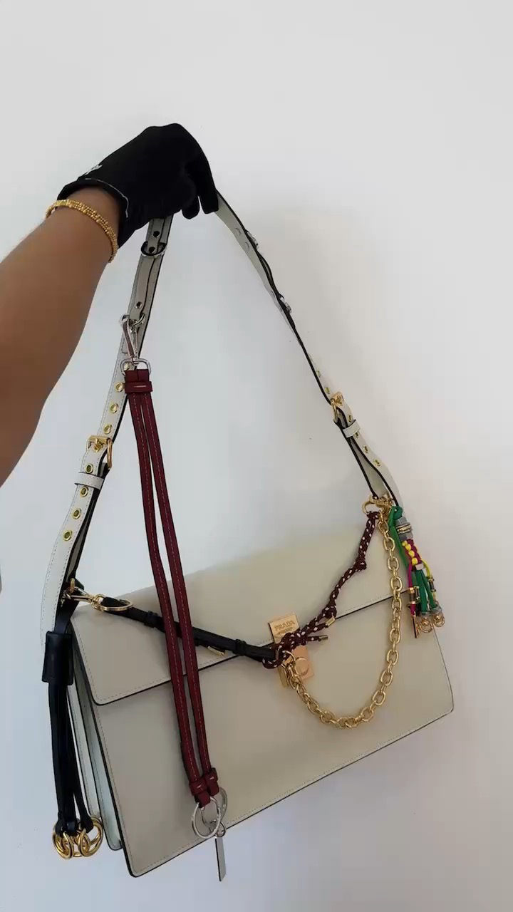 Prada video