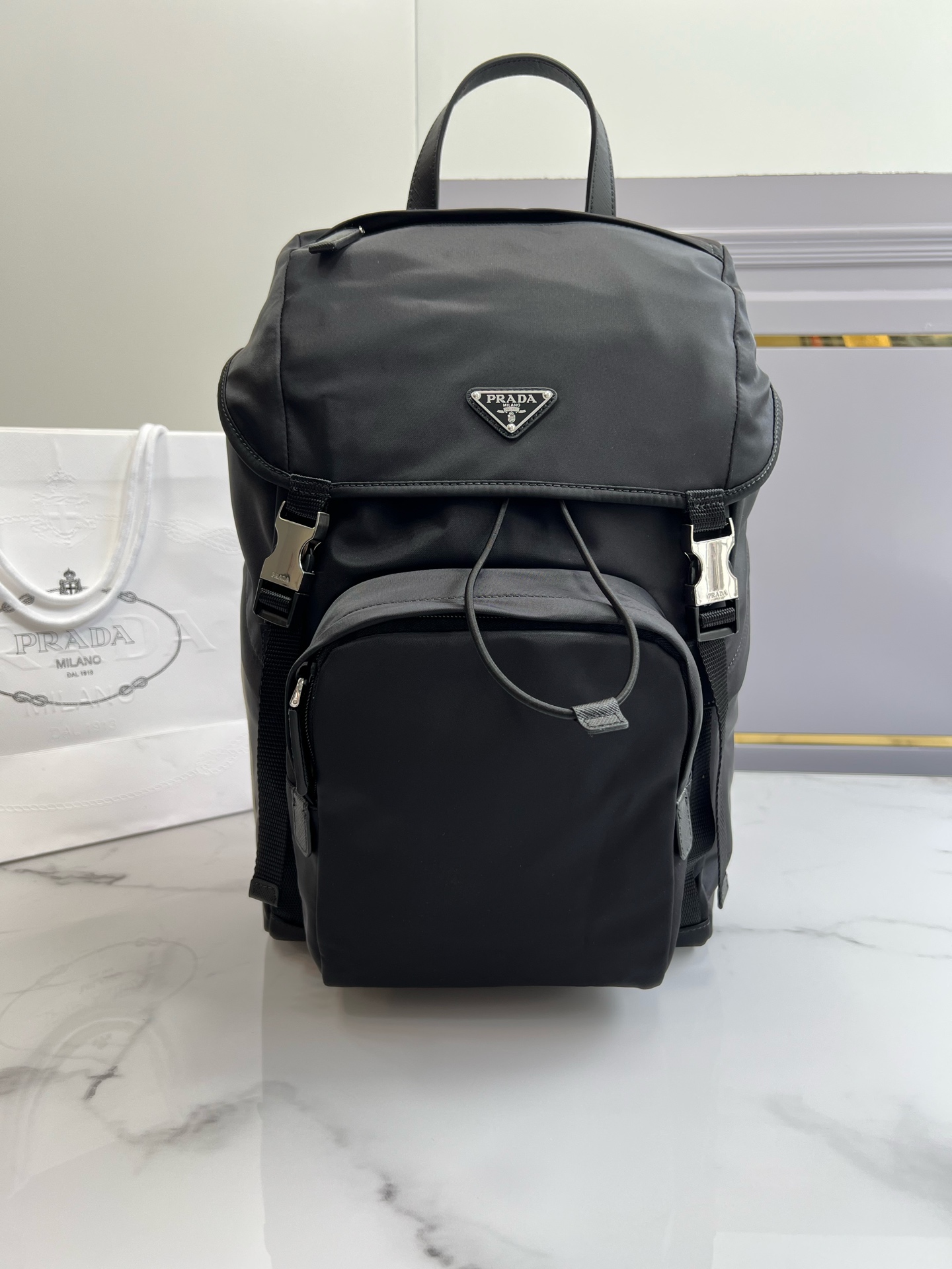 25 new products debut New product PradaAdidas joint series backpack 2VZ135