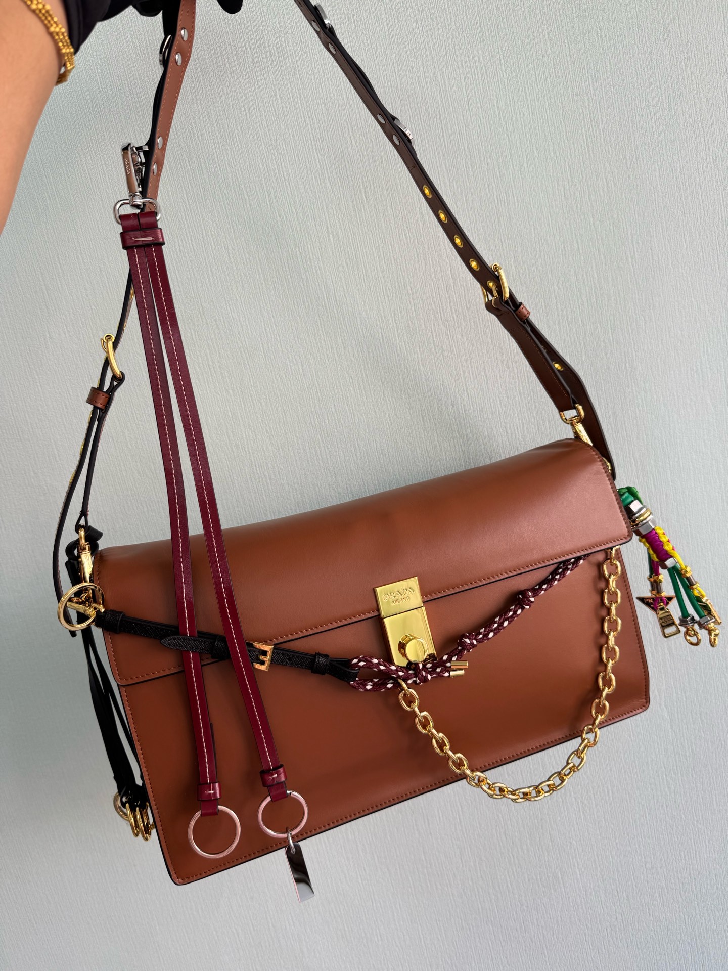 Prada 25 new products will be sent to you in seconds 1BD378 large size
