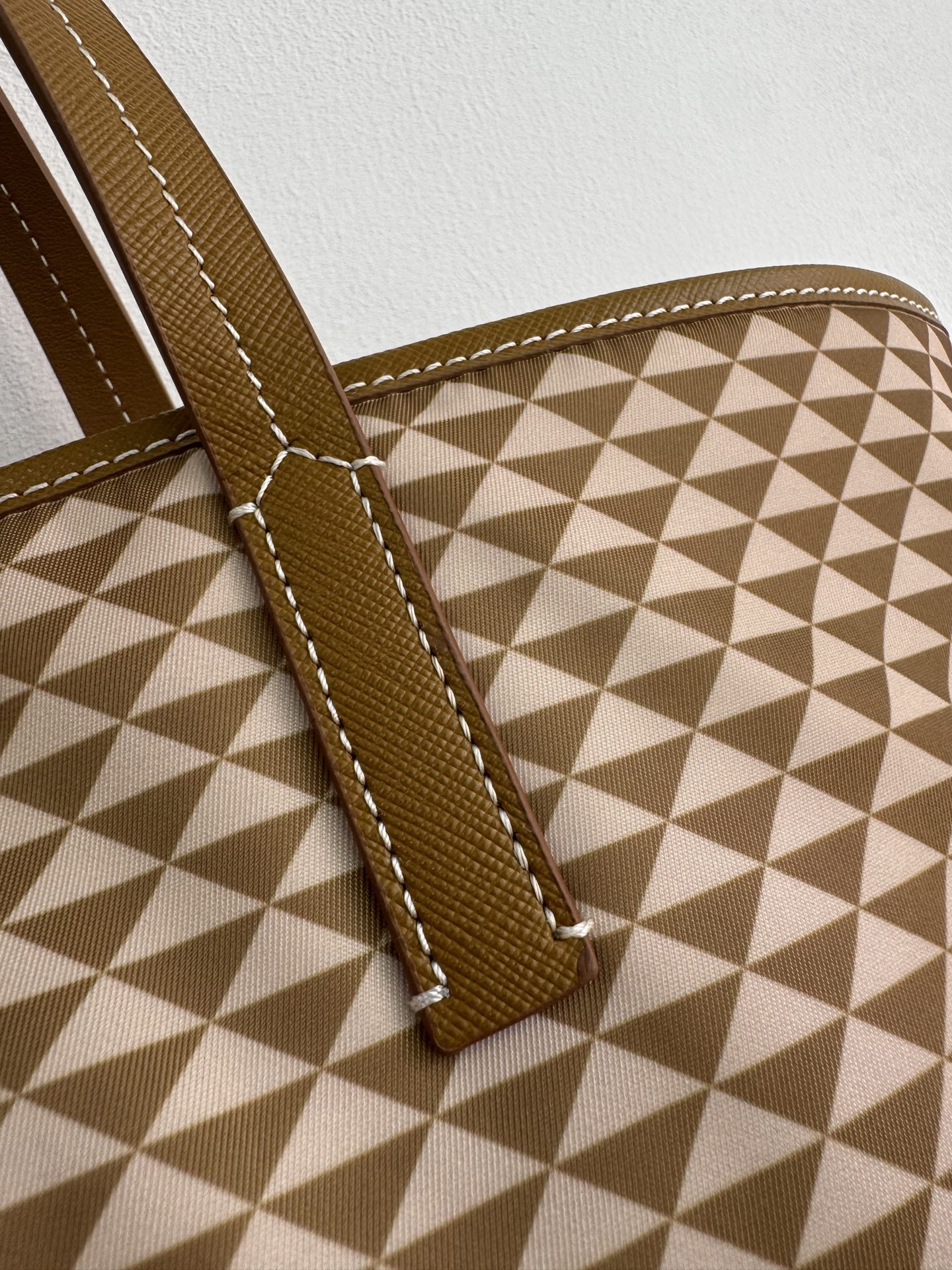 Prada More advanced details