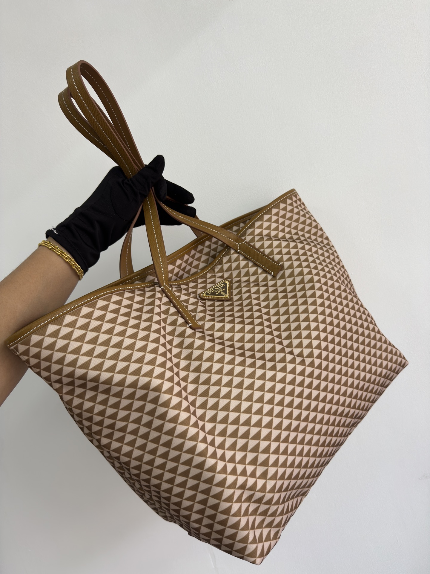 Prada More advanced details