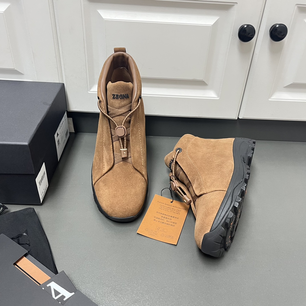 NO:357747,The new series, ZEGNA high-top men's suede, Trile StitchMonte luxury casual shoes, the latest catwalk official website synchronizes. RODUCT INFORMATIONMONTE (MN·TE) means 