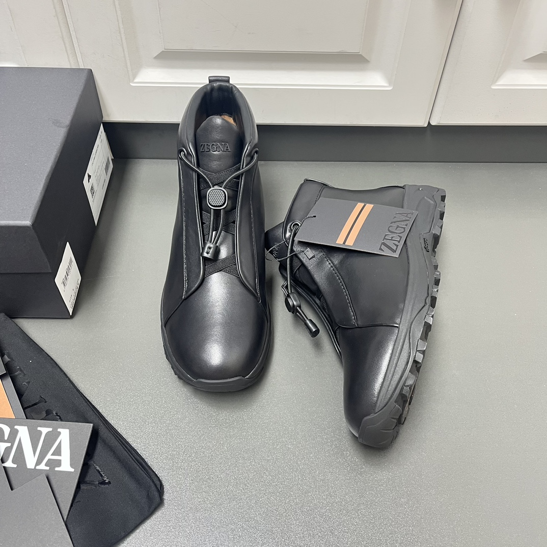 NO:357768,The new series, ZEGNA high-top men's suede, Trile StitchMonte luxury casual shoes, the latest catwalk official website synchronizes. RODUCT INFORMATIONMONTE (MN·TE) means 