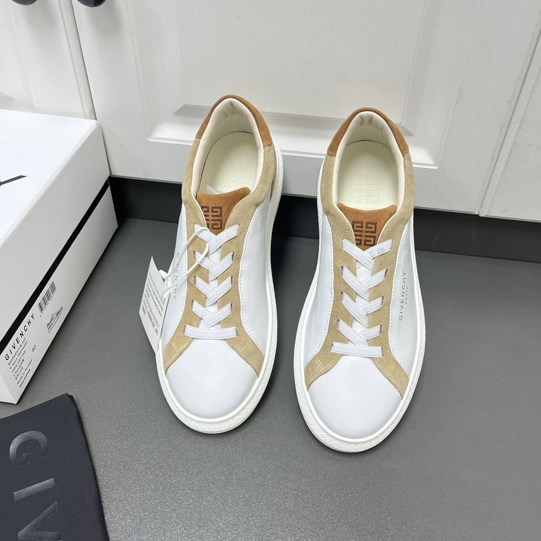 NO:271850,Givenchy's 