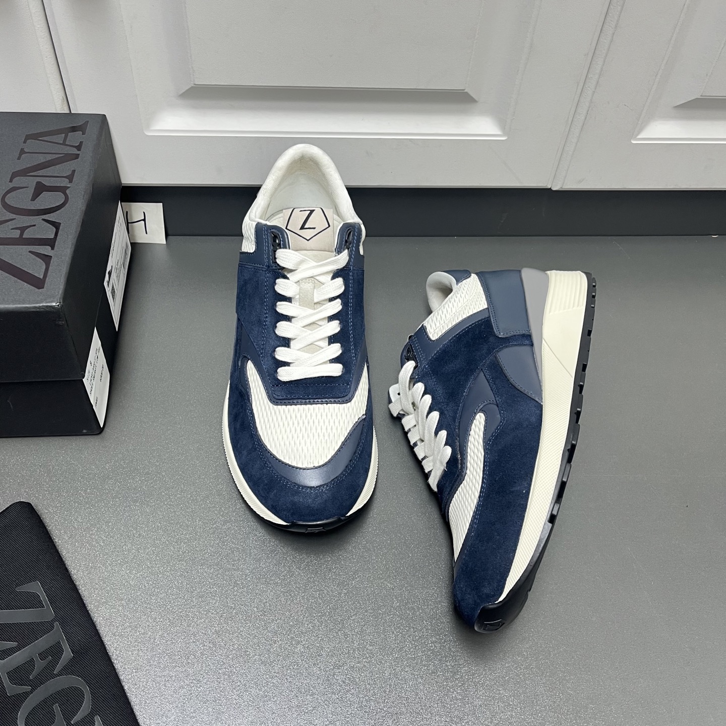 NO:276292,ZEGNA Men's Shoes Men's Sneakers!  Luxury casual shoes, the latest catwalk style is synchronized on the official website!  PRODUCT INFORMATIONMONTE (MN·TE) means 
