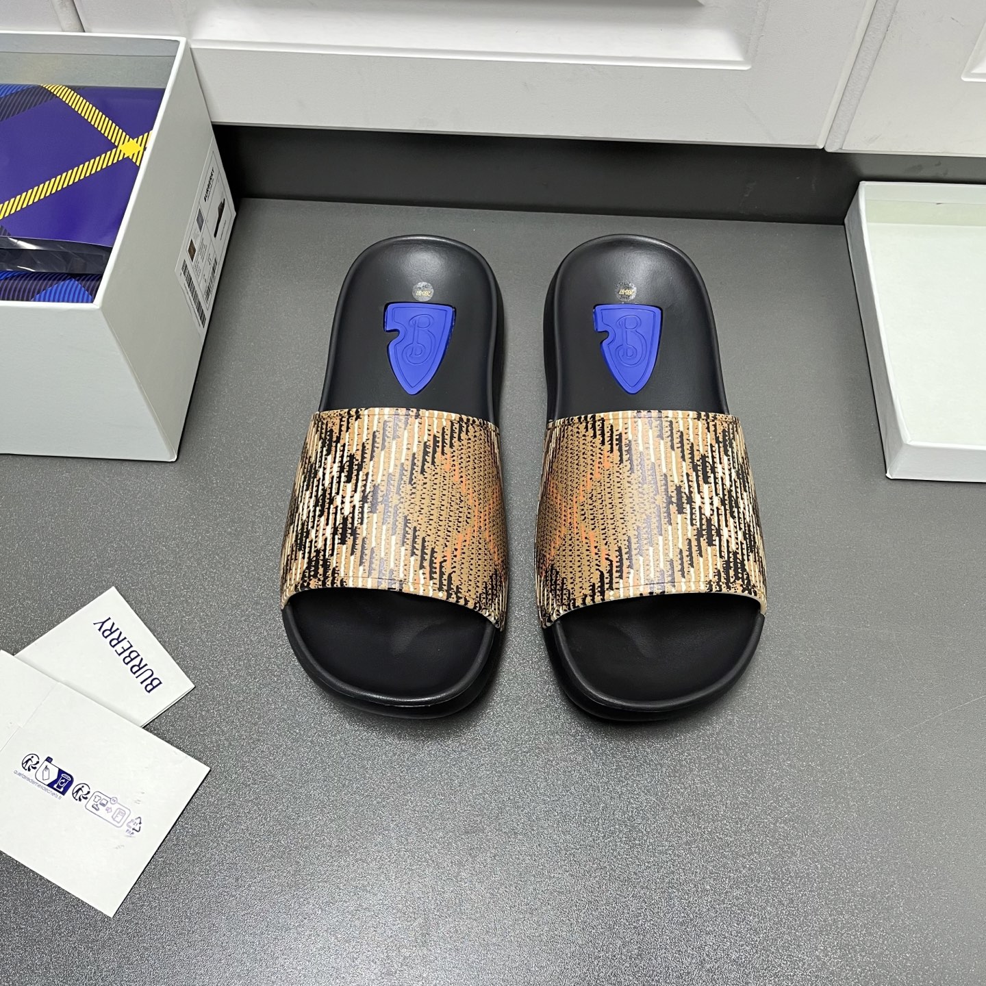 버버리 신발 113409 Burberry Shoes