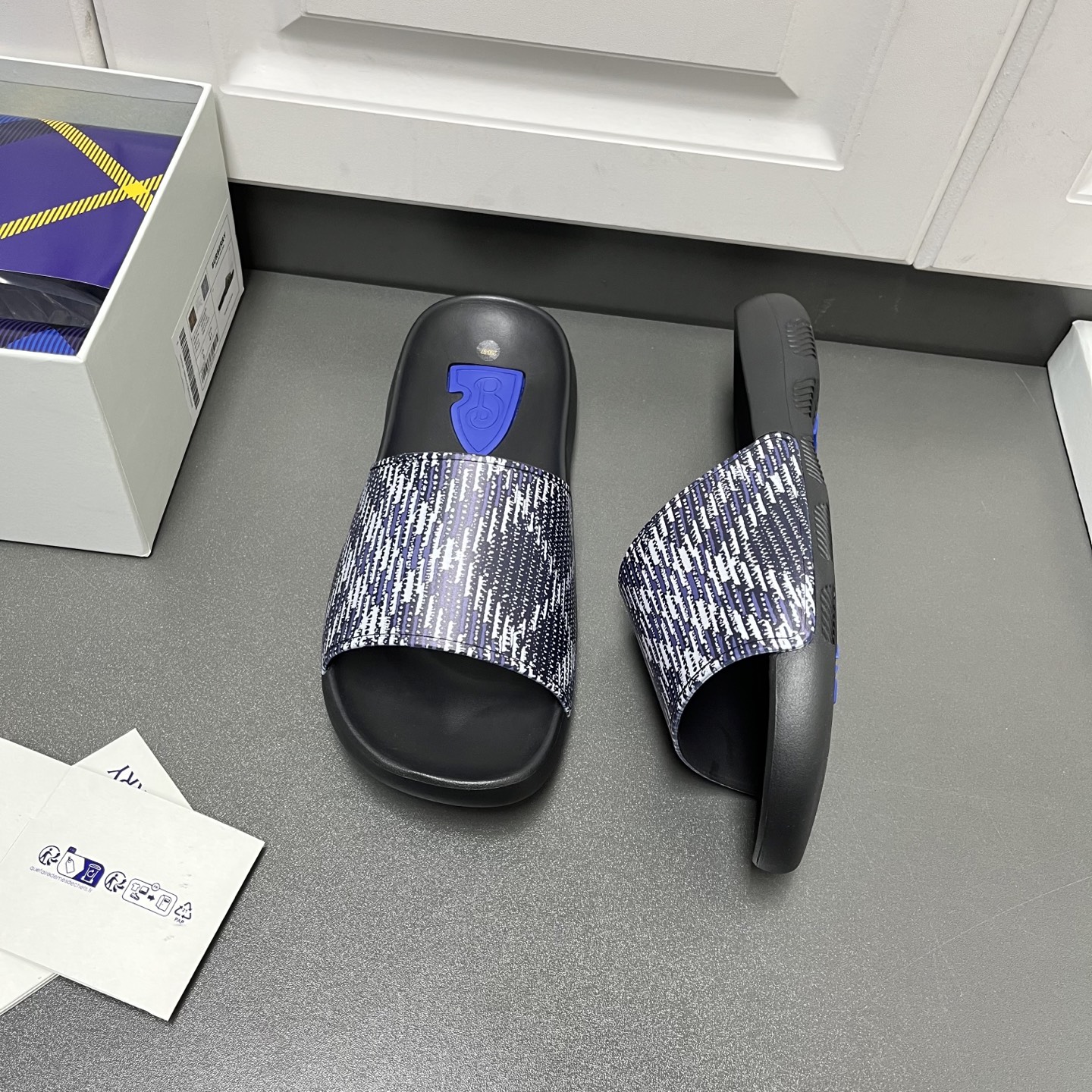 버버리 신발 113410 Burberry Shoes