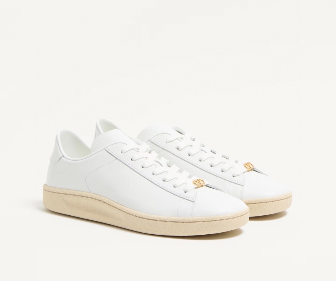 NO:557512,Official website synchronization white,19860909官网同步 白色,,Men's shoes
