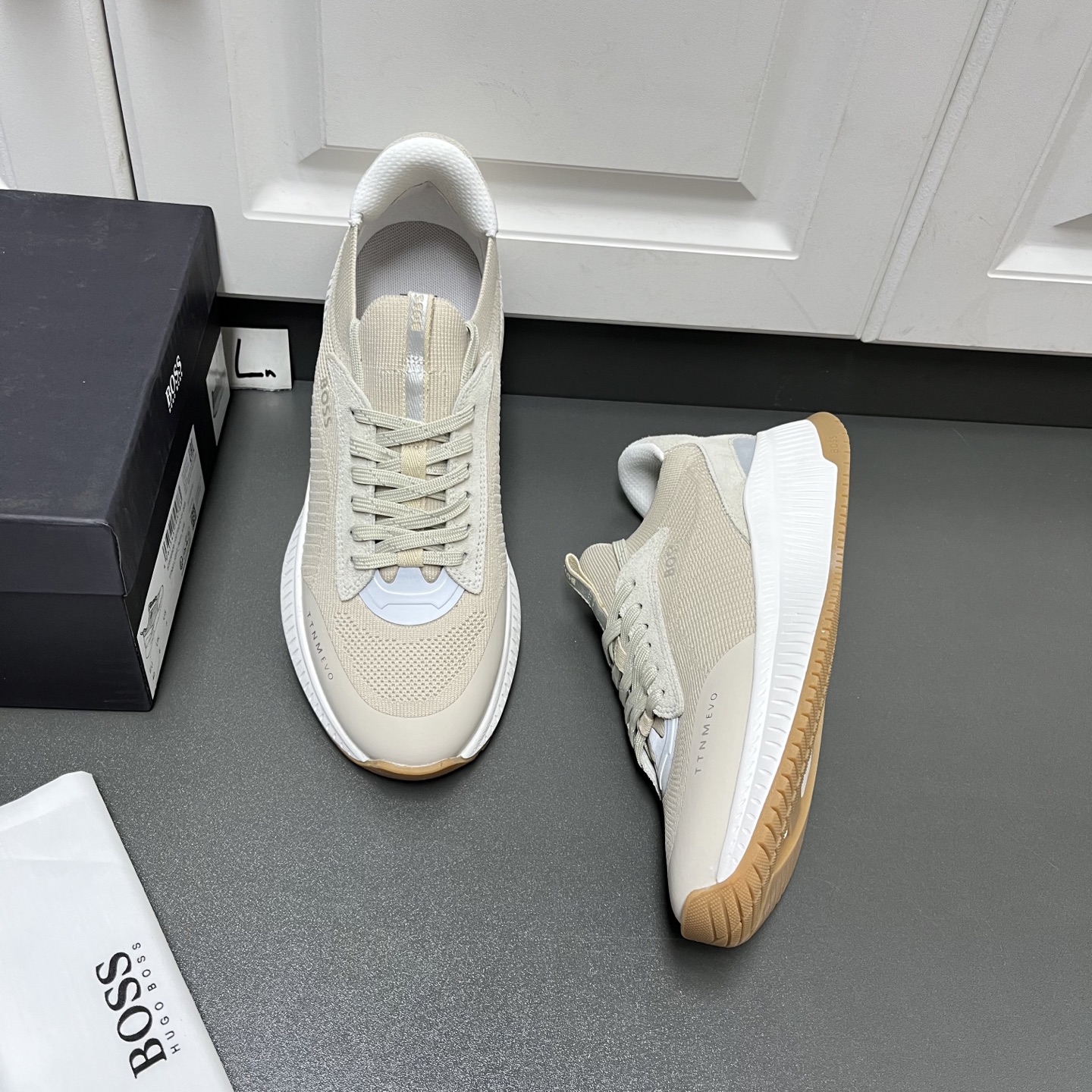 NO:355031,BOSS TTNM EVO Knit Men's New Season Casual Sports Shoes This is carefully crafted with a sporty feel, and is designed in a combination of materials, including knitted, suede cowhide and TPU, and the 