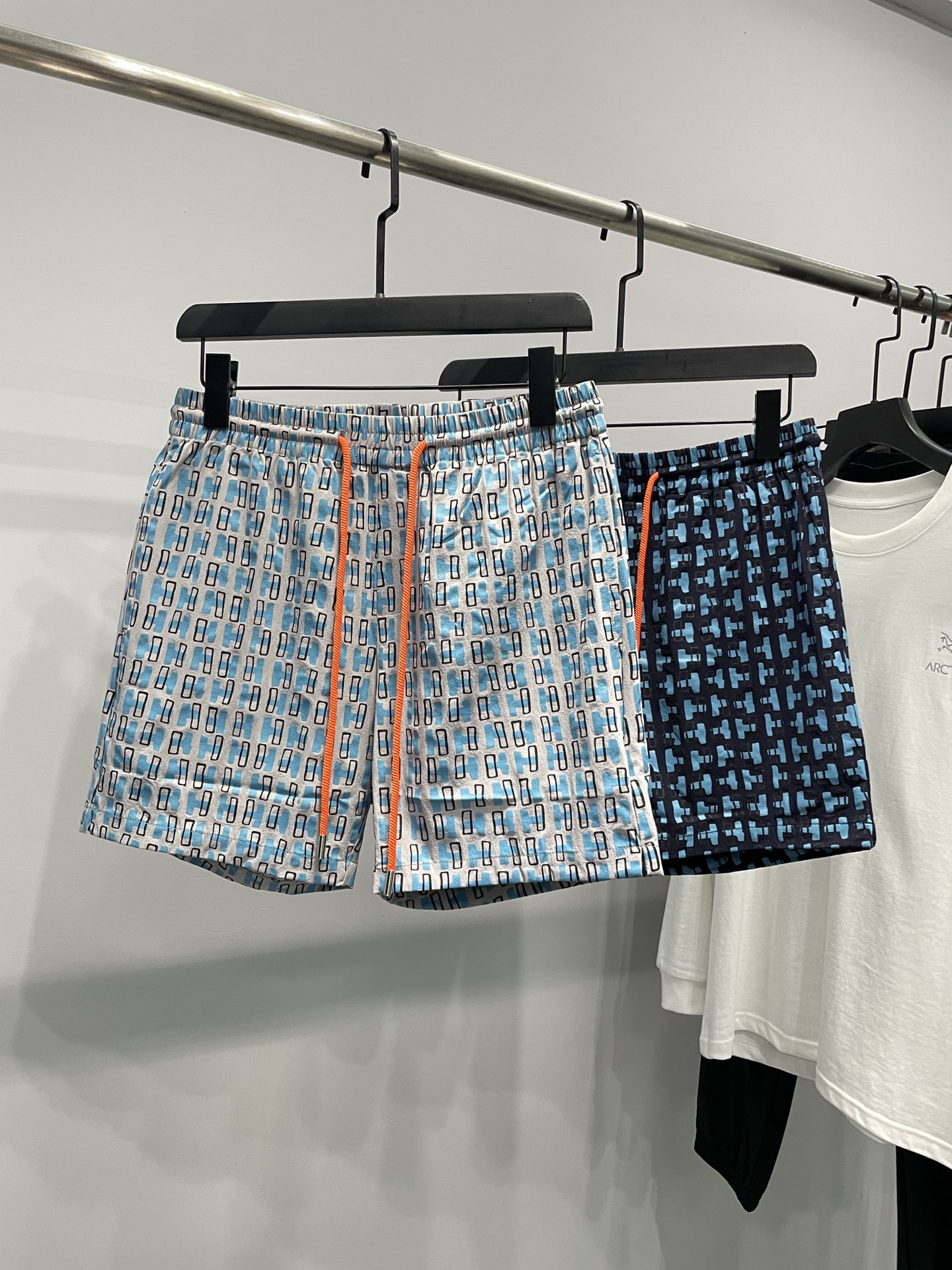 Hermes Clothing Shorts Blue Grey Printing Men Polyester Spring/Summer Collection Beach