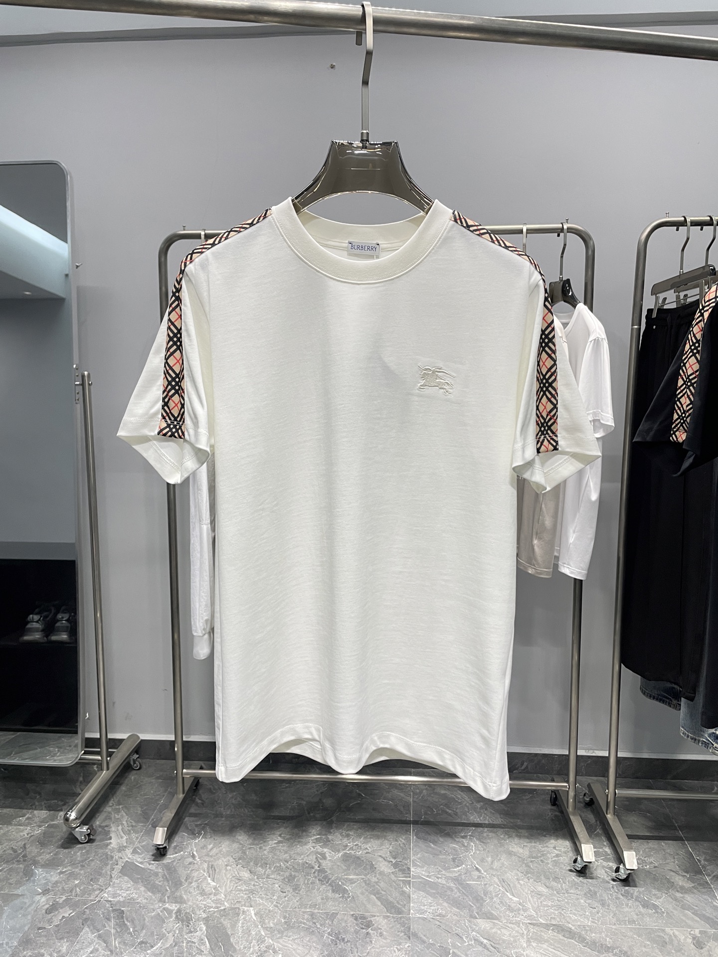 NO:149691,White details ~,alexander wang19860909白色细节图～,,alexander wang,Men's clothing