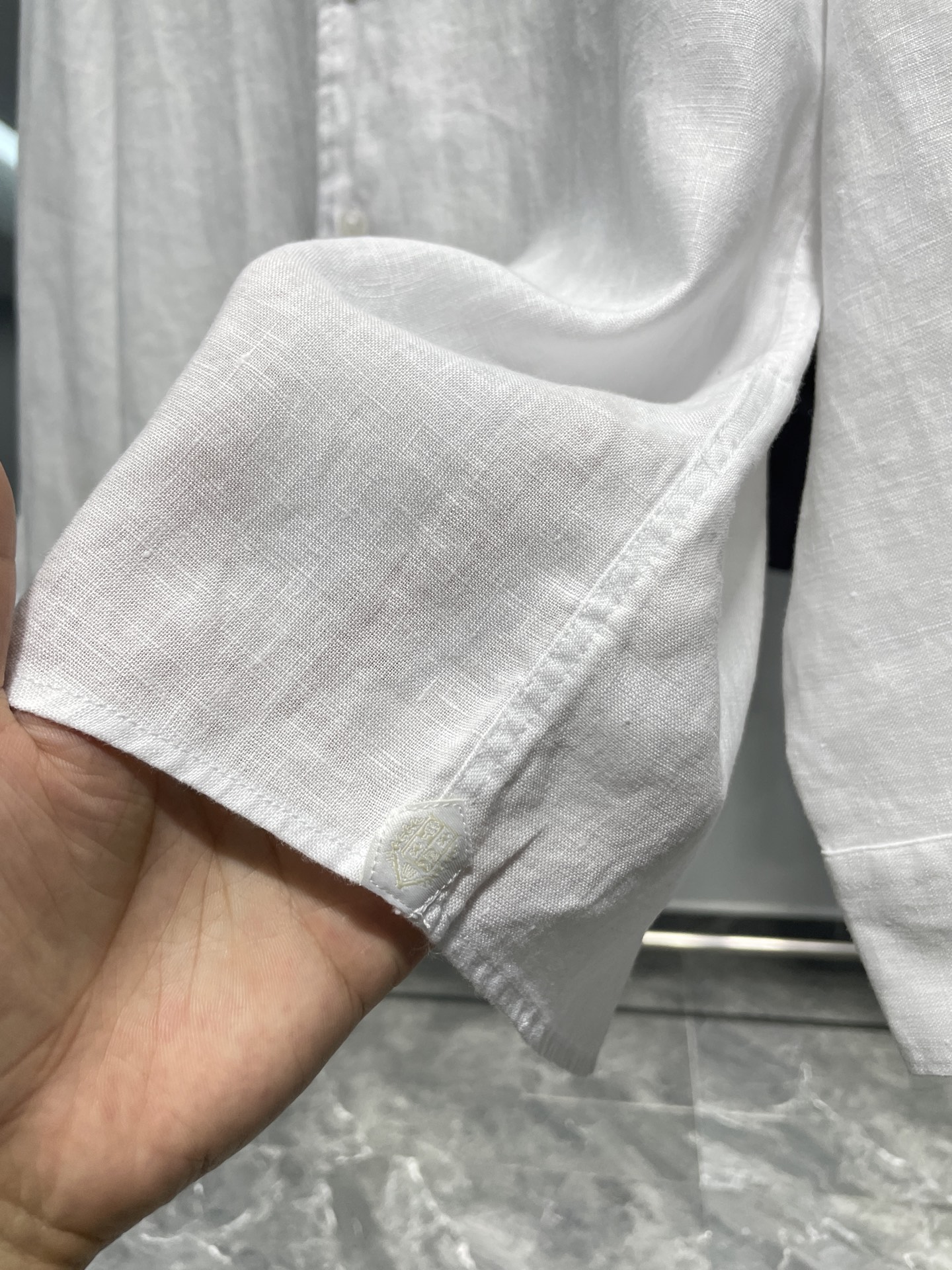。🔅LSS春夏新款进口亚麻面料纯色翻领衬衣，男士简约logo刺绣标识商务休闲百搭长袖衬衫！贸易公司渠道稀