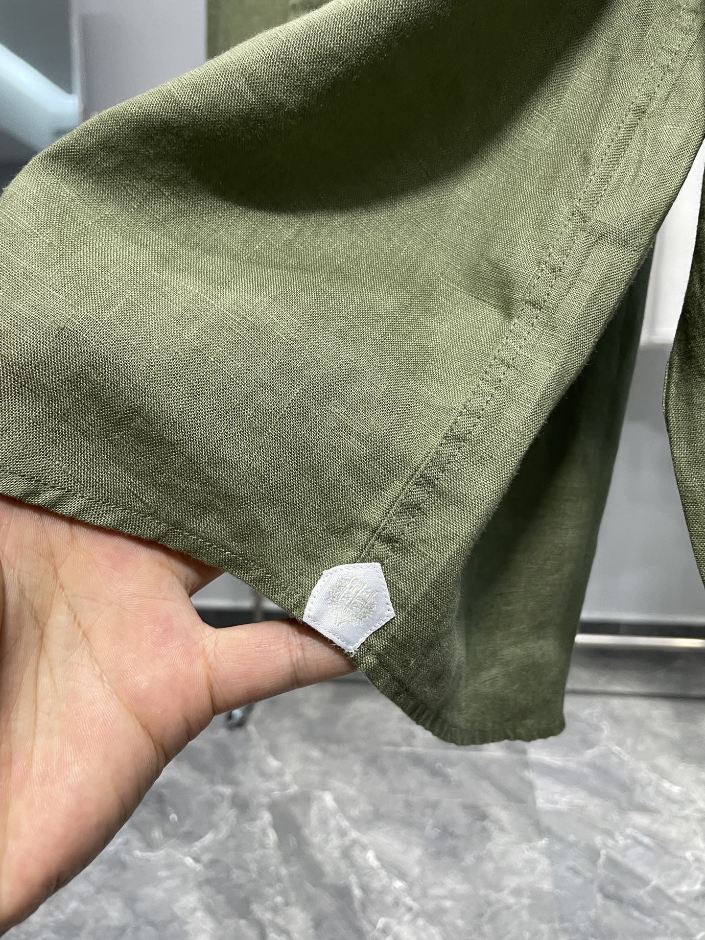 。🔅LSS春夏新款进口亚麻面料纯色翻领衬衣，男士简约logo刺绣标识商务休闲百搭长袖衬衫！贸易公司渠道稀