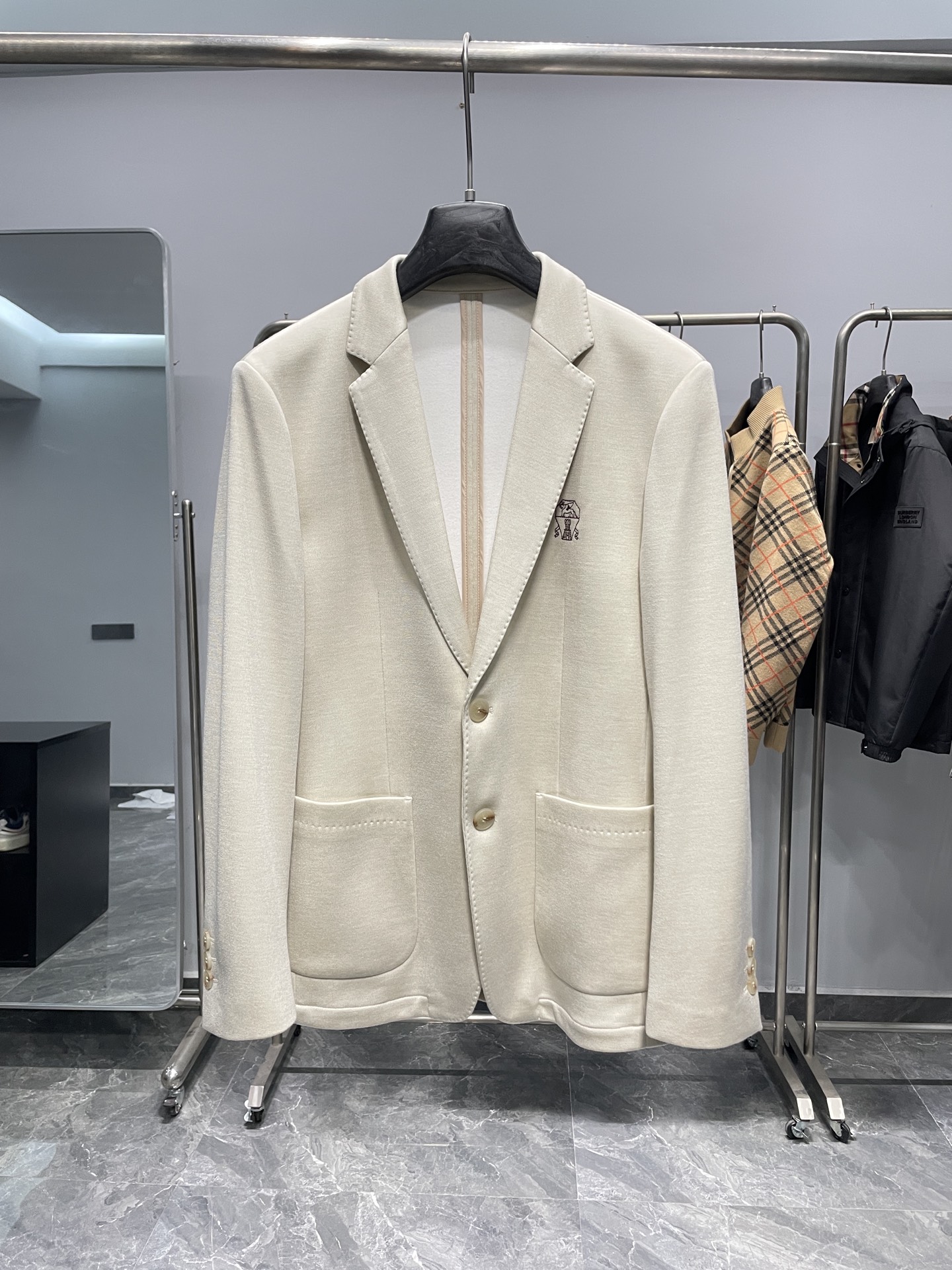 NO:497555,Beige details ~, alexander wang19860909米色细节图～,,alexander wang,Men's clothing