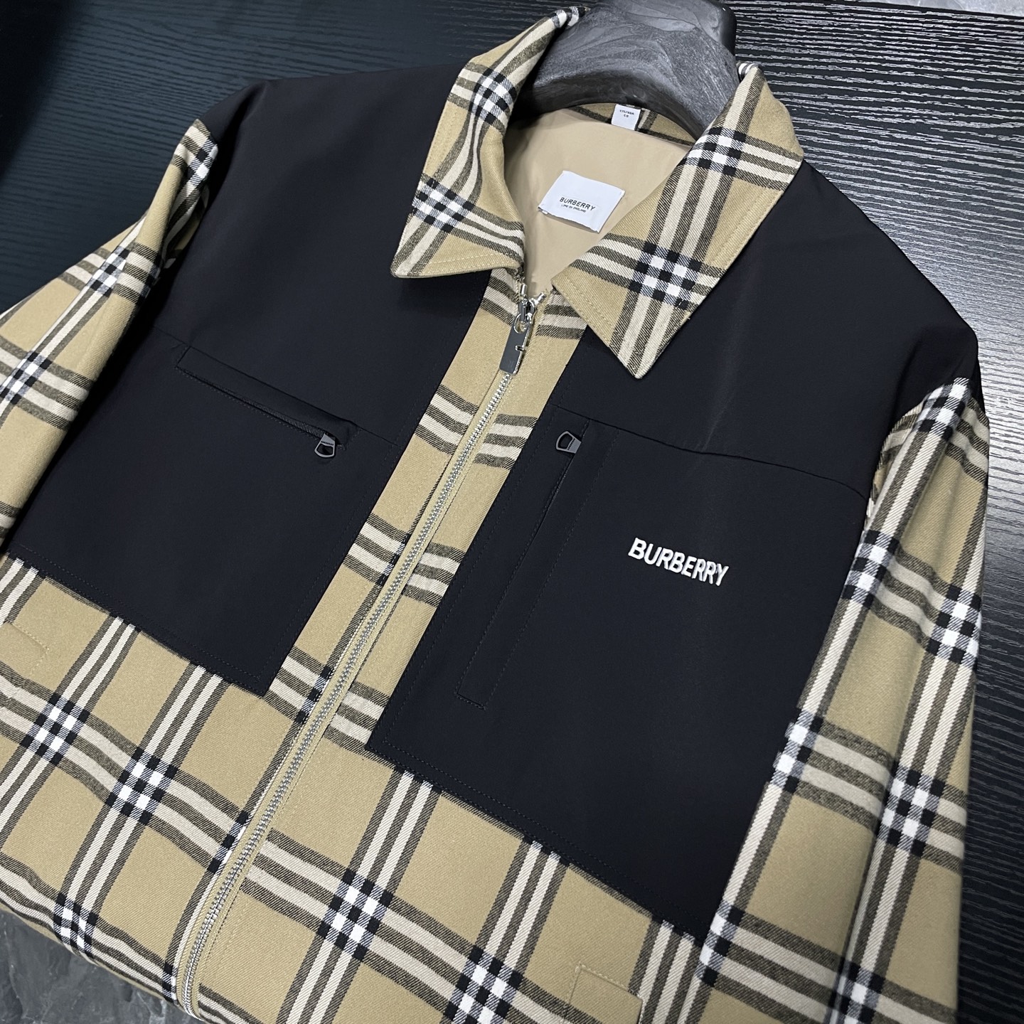 NO:497523,Details ~,alexander wang19860909细节图～,,alexander wang,Men's clothing