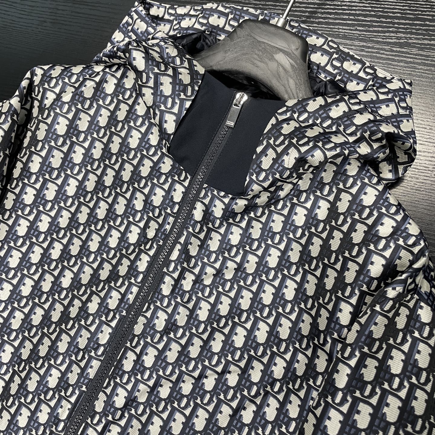 NO:497539,Details ~,alexander wang19860909细节图～,,alexander wang,Men's clothing