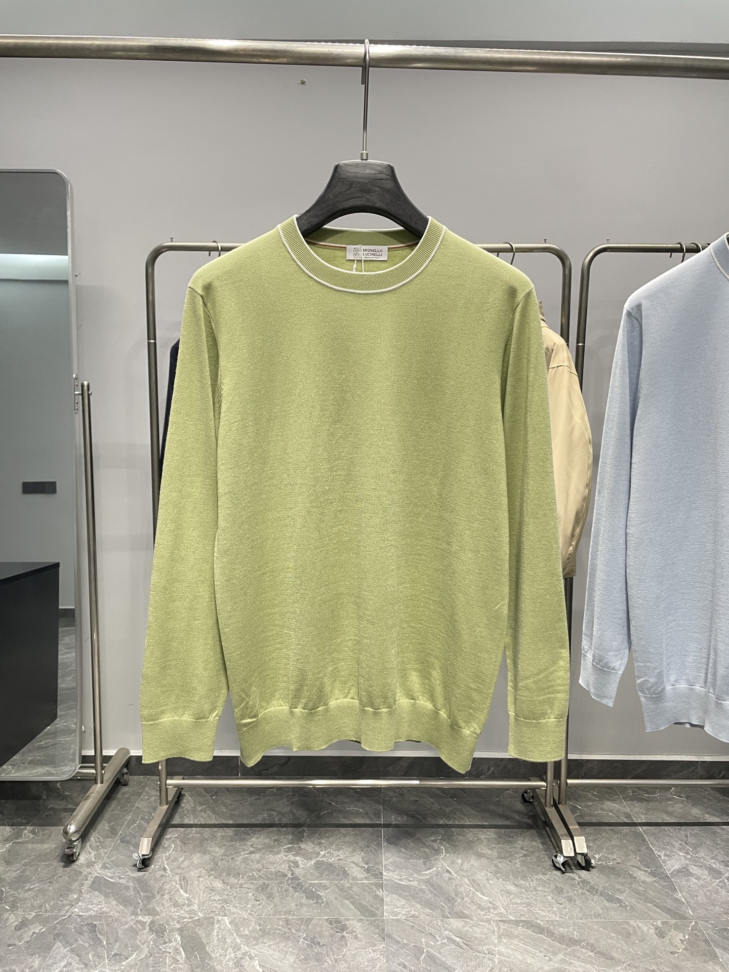 NO:531005,Details of avocado green ~, alexander wang19860909牛油果绿细节图～,,alexander wang,Men's clothing