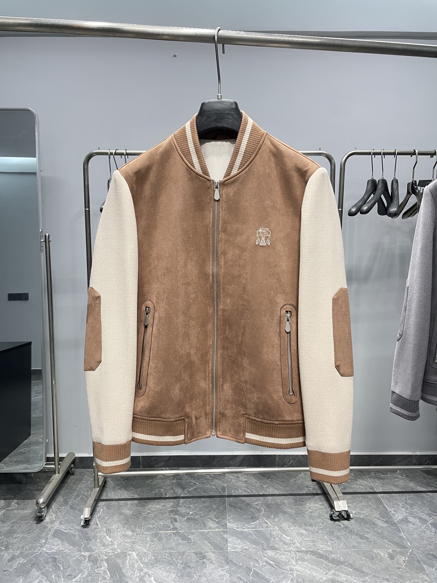 NO:513254,Khaki details ~.,alexander wang19860909卡其色细节图～.,,alexander wang,Men's clothing