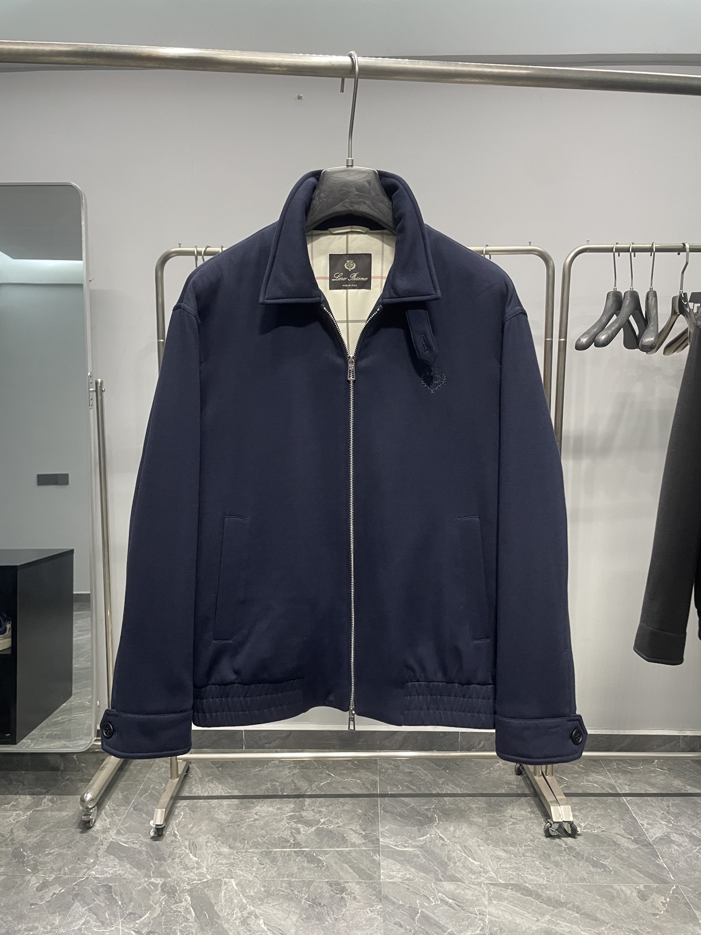 NO:514945,Navy blue details ~,alexander wang19860909藏青色细节图～,,alexander wang,Men's clothing