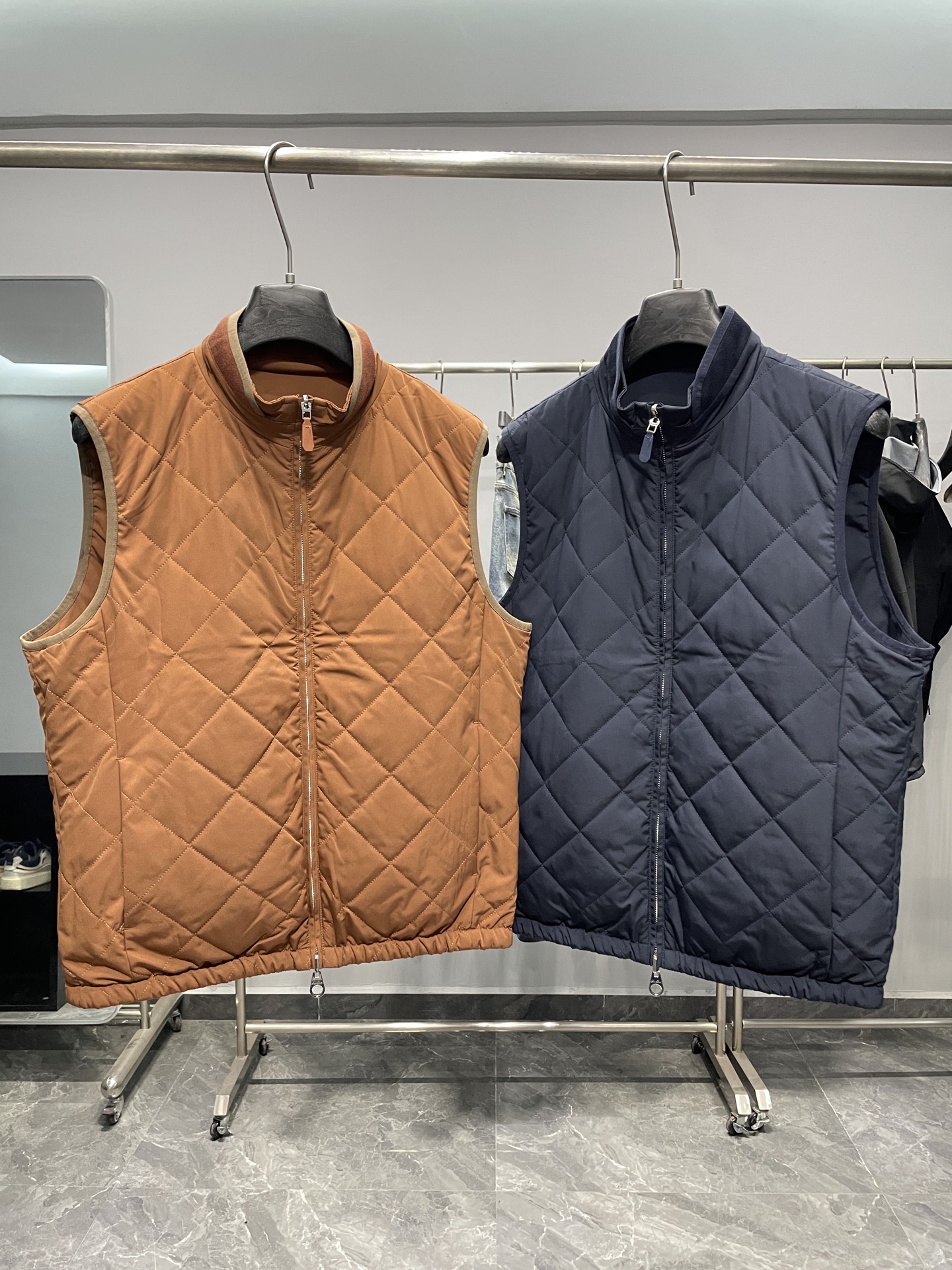 lP🆕75FW秋冬新款时尚立领拉链夹棉马甲，男士经典菱形绗缝双面穿无袖棉服外套！贸易公司渠道稀出，同步官