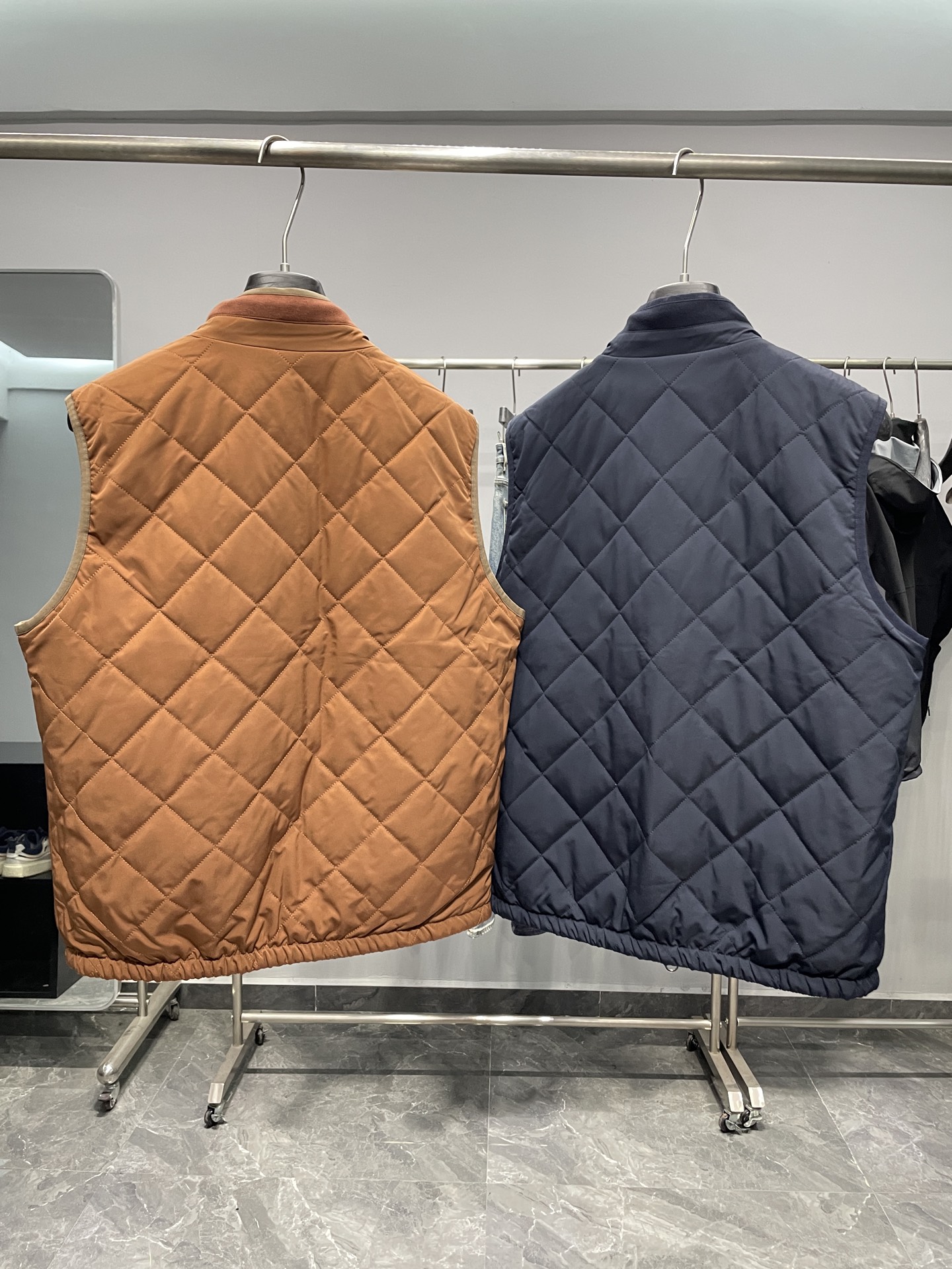 lP🆕75FW秋冬新款时尚立领拉链夹棉马甲，男士经典菱形绗缝双面穿无袖棉服外套！贸易公司渠道稀出，同步官