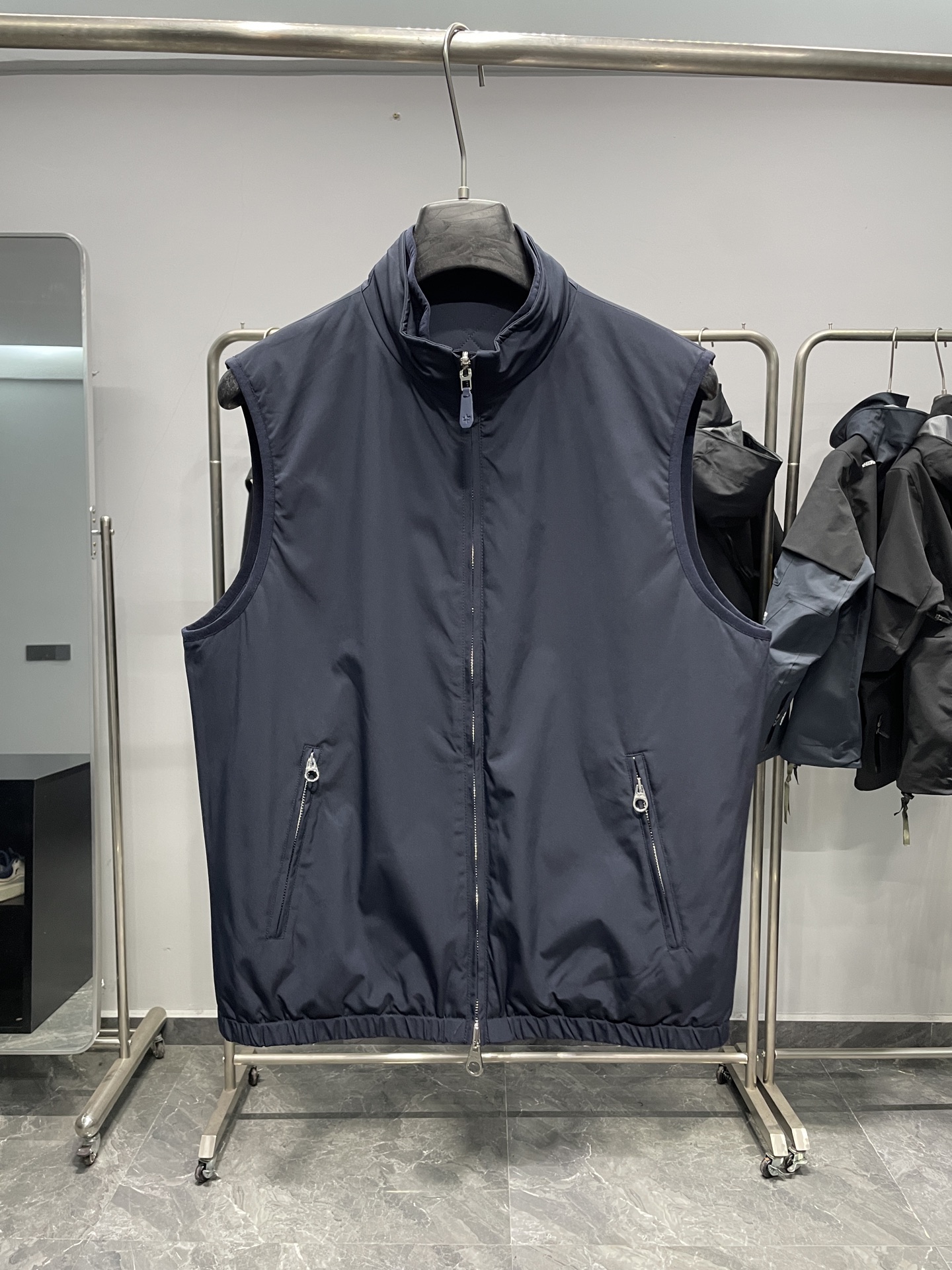 NO:518402,Navy blue details ~,alexander wang19860909藏青色细节图～,,alexander wang,Men's clothing