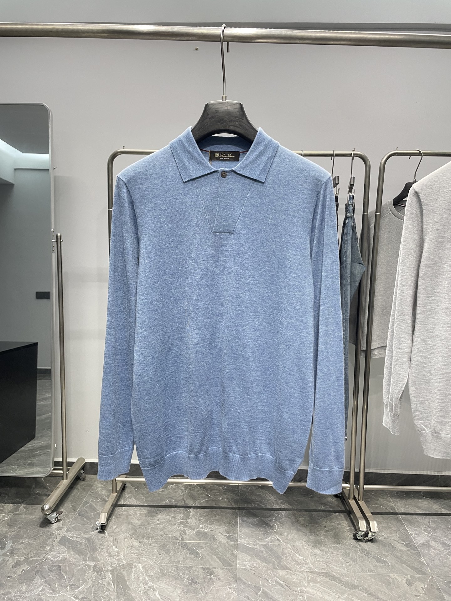 NO:531296,Color blue details ~,alexander wang19860909彩蓝色细节图～,,alexander wang,Men's clothing